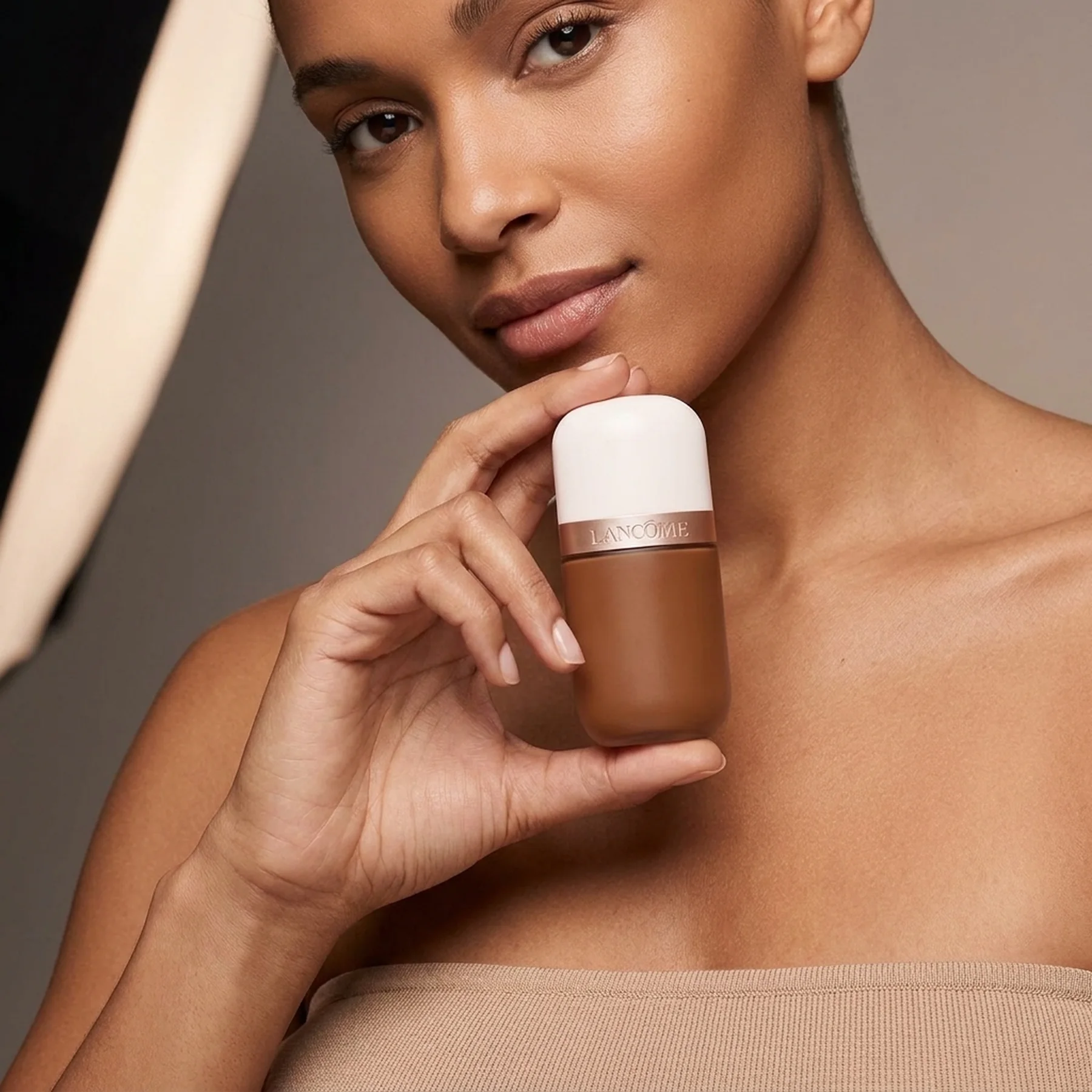 Тональный крем Lancome Skin Idole 3 Serum Supertint 30 мл 42C