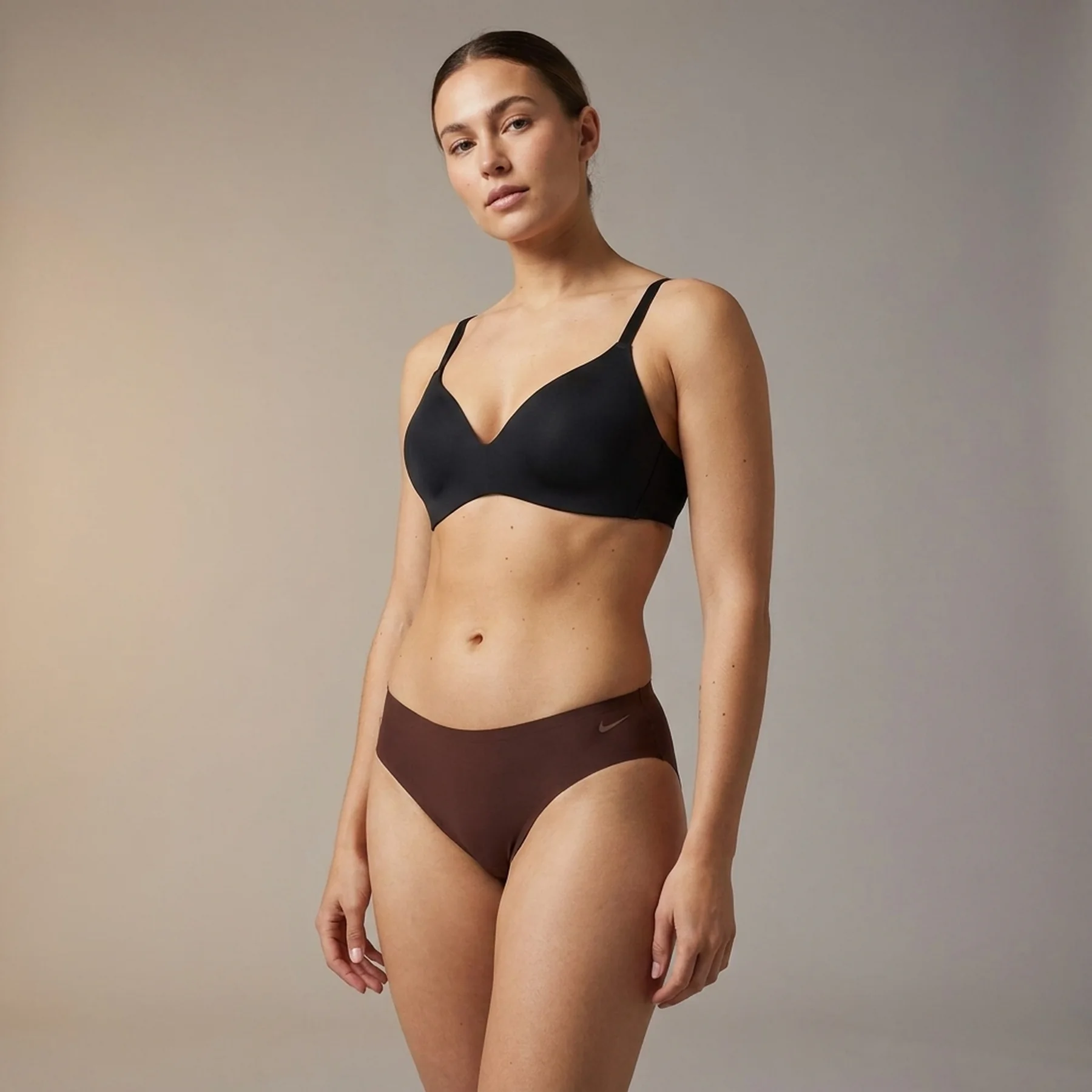 Труси жіночі Nike Leak Protection: Period Brown (FZ1469-227)