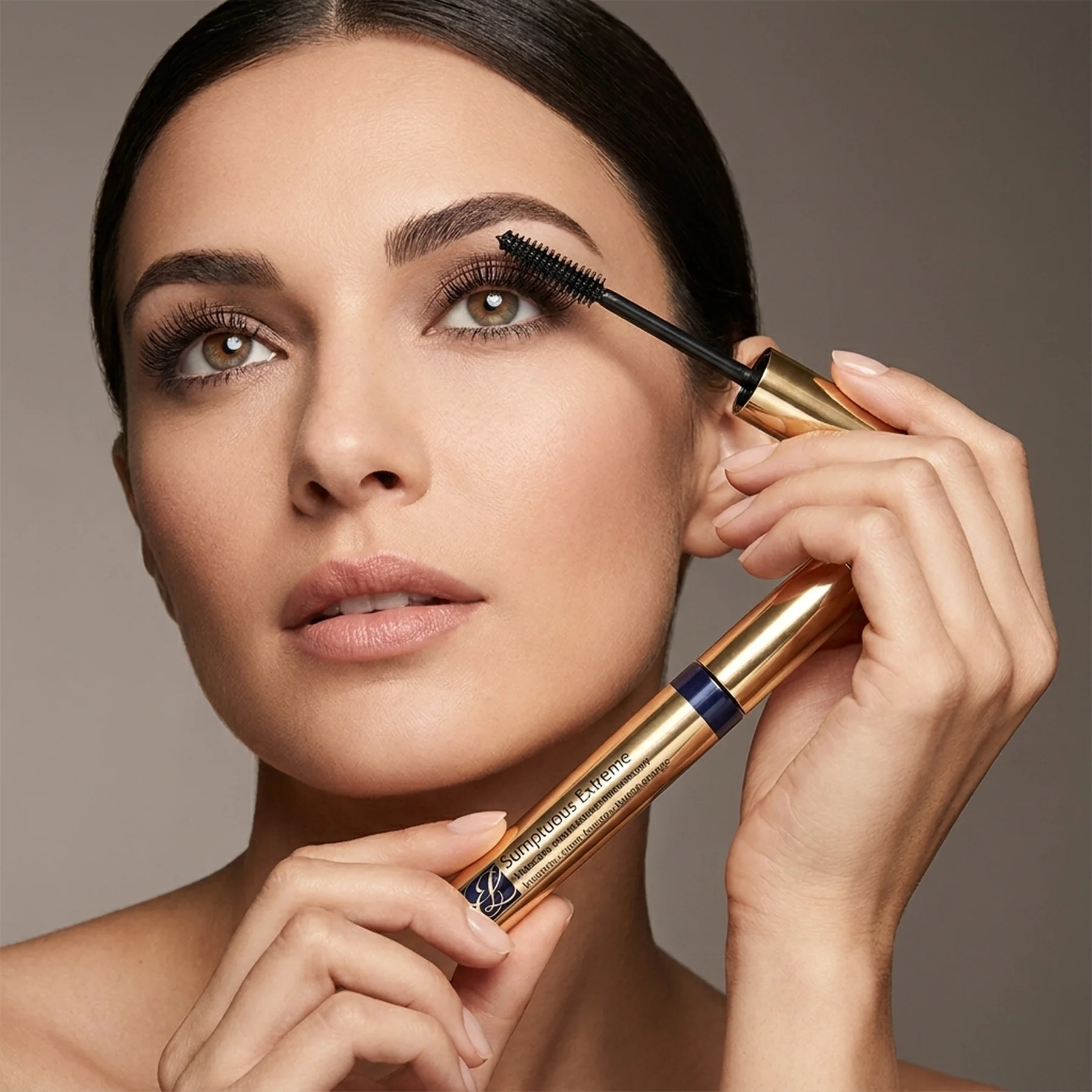 Тушь для создания экстремального объема Estee Lauder Sumptuous Extreme 6 мл 01 Extreme Black