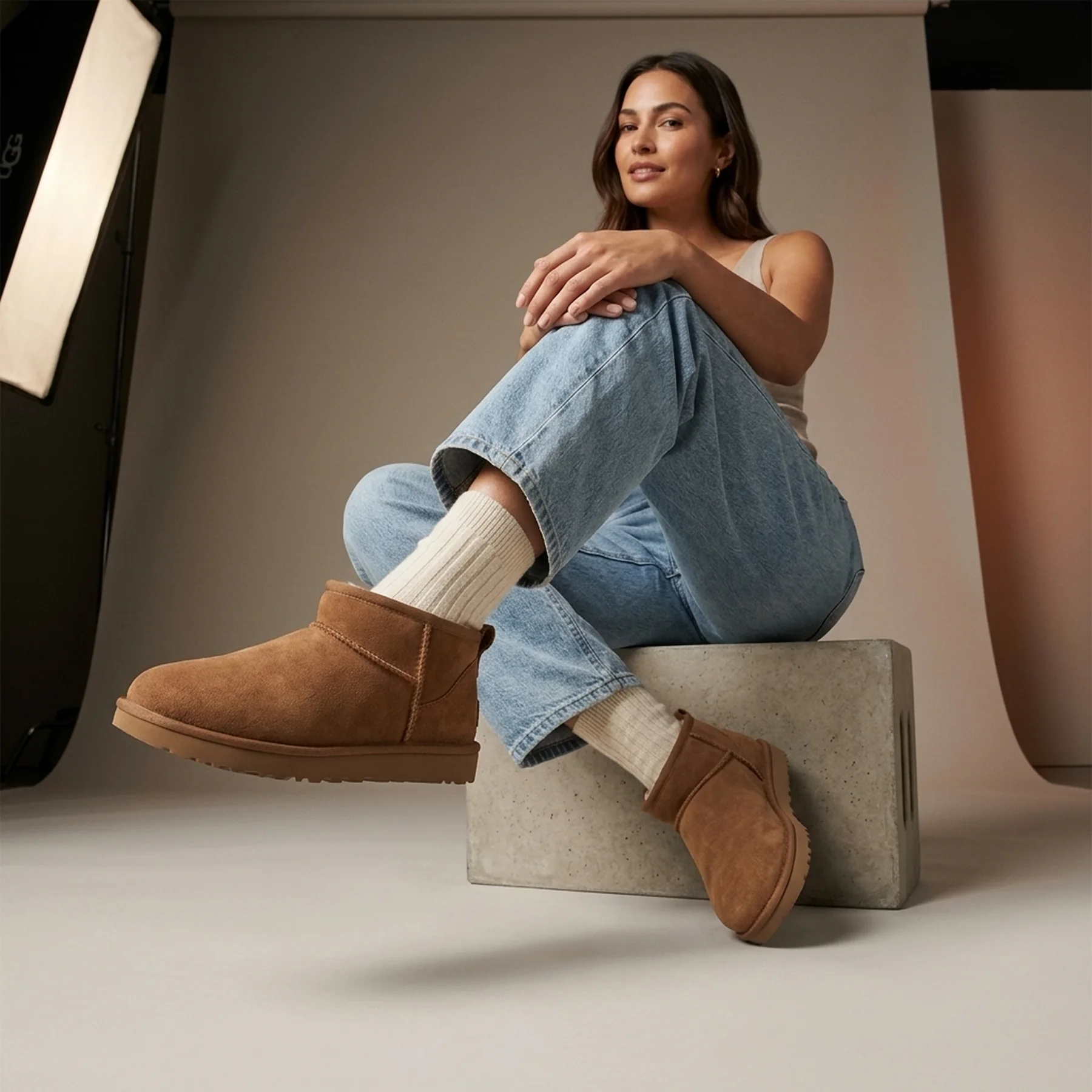 Уггі жіночі UGG Classic Ultra Mini