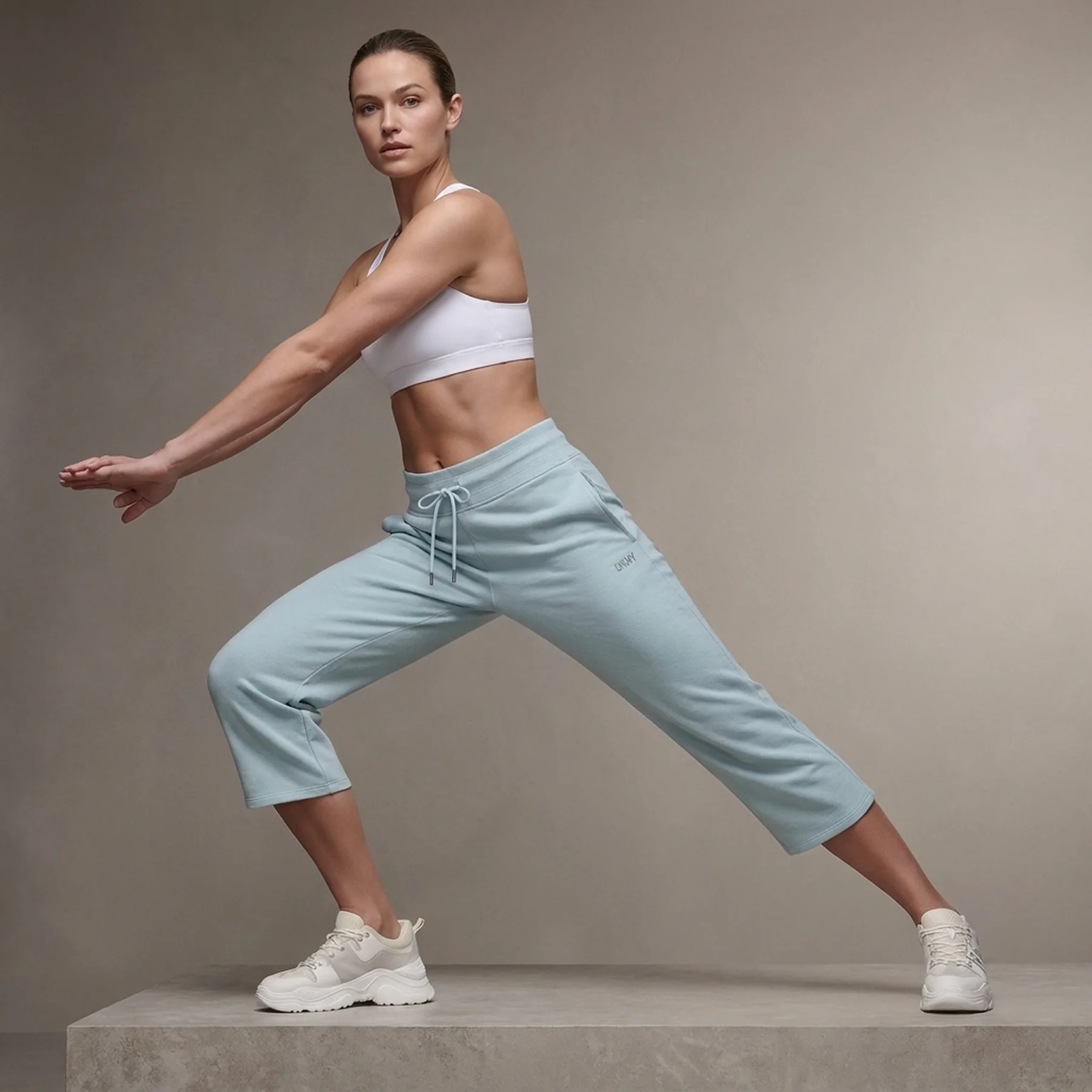 Укорочені спортивні штани DKNY 1159853092