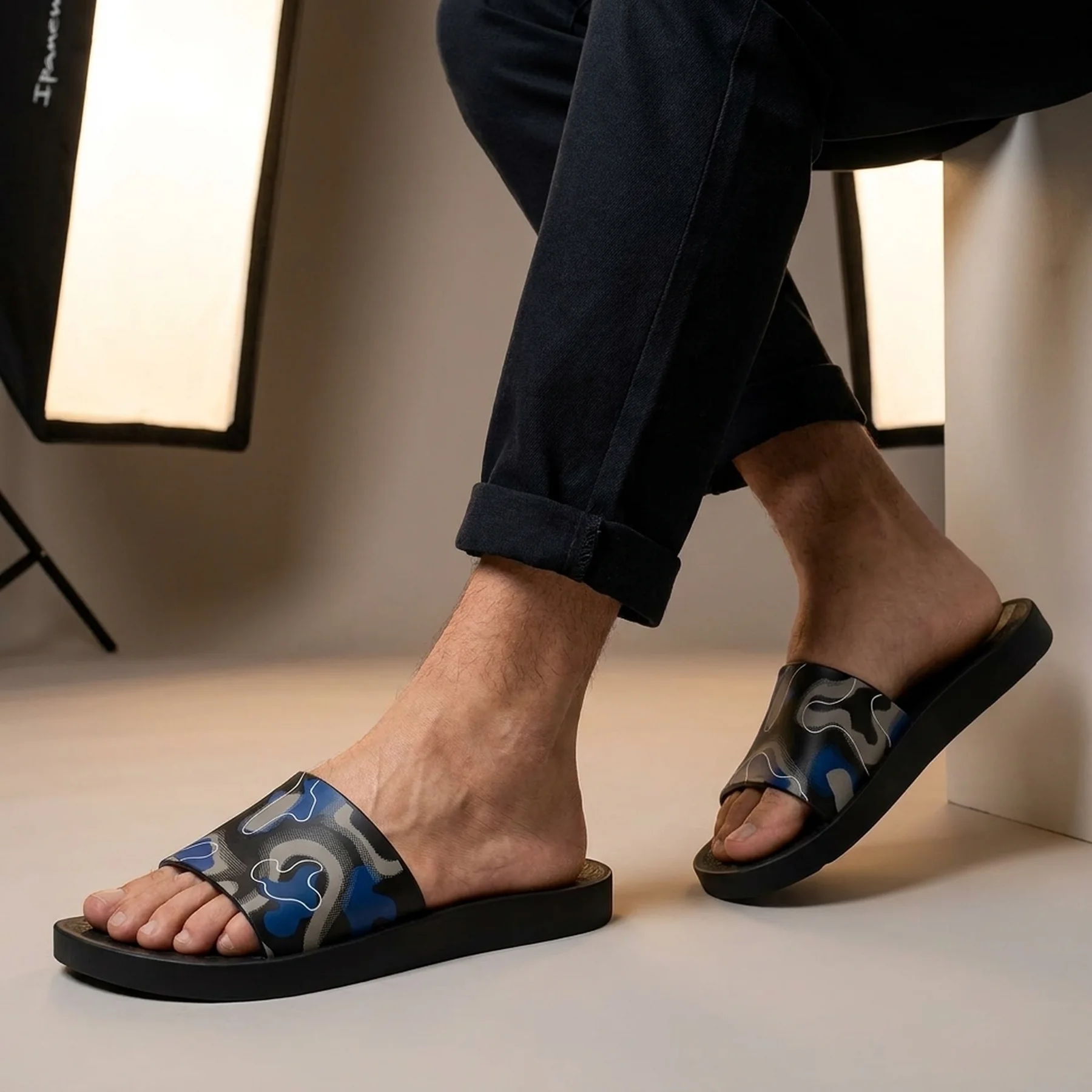 Urban Vi Slide