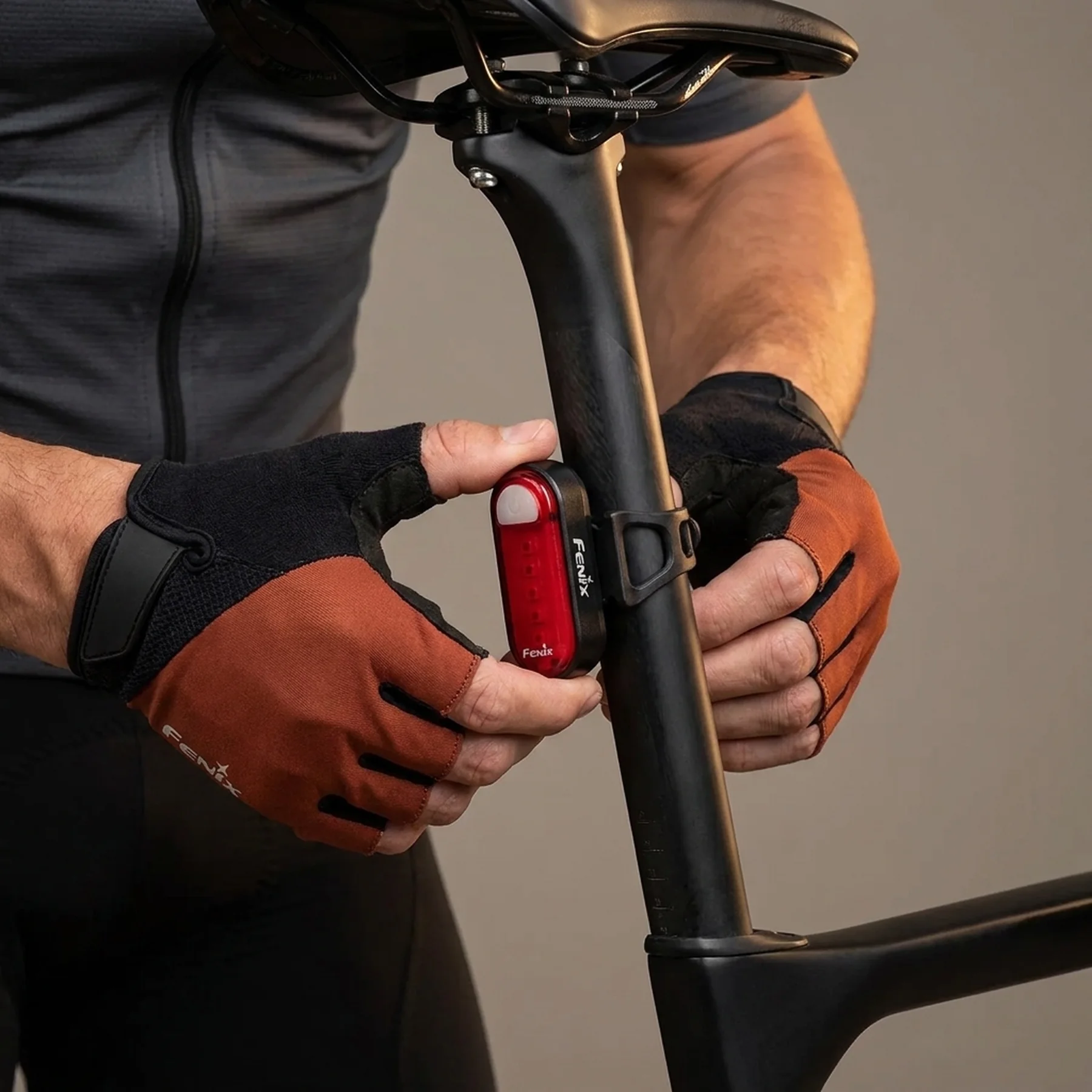 Велофара задня Fenix BC05R V2.0
