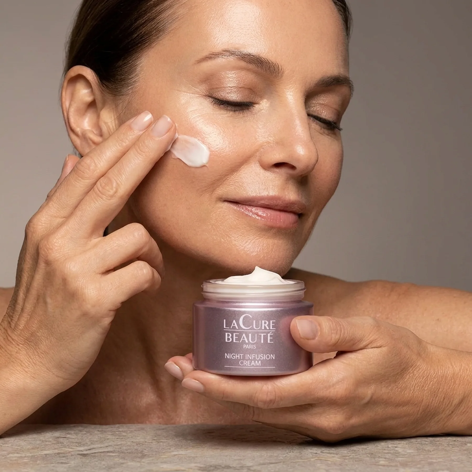 Восстанавливающий ночной крем La Cure Beaute Anti Ageing Night Infusion Cream 50 мл