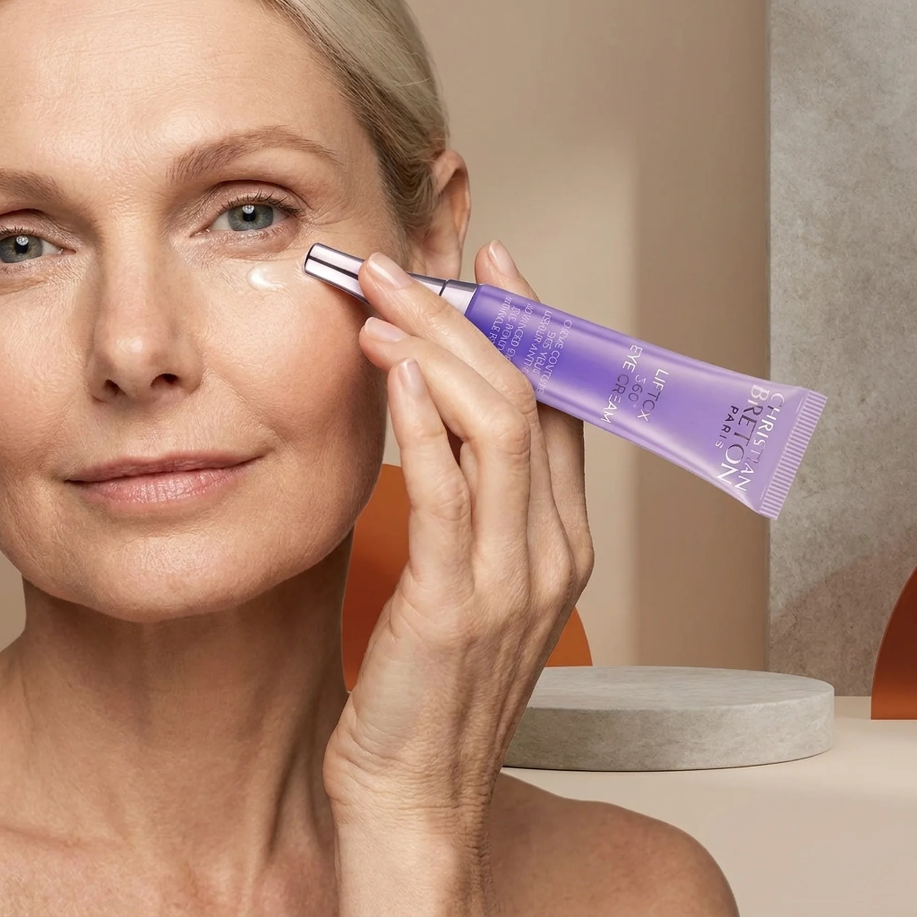Восстанавливающее средство для разглаживания морщин Christian BRETON LIFTOX 360° EYE CREAM 15 мл
