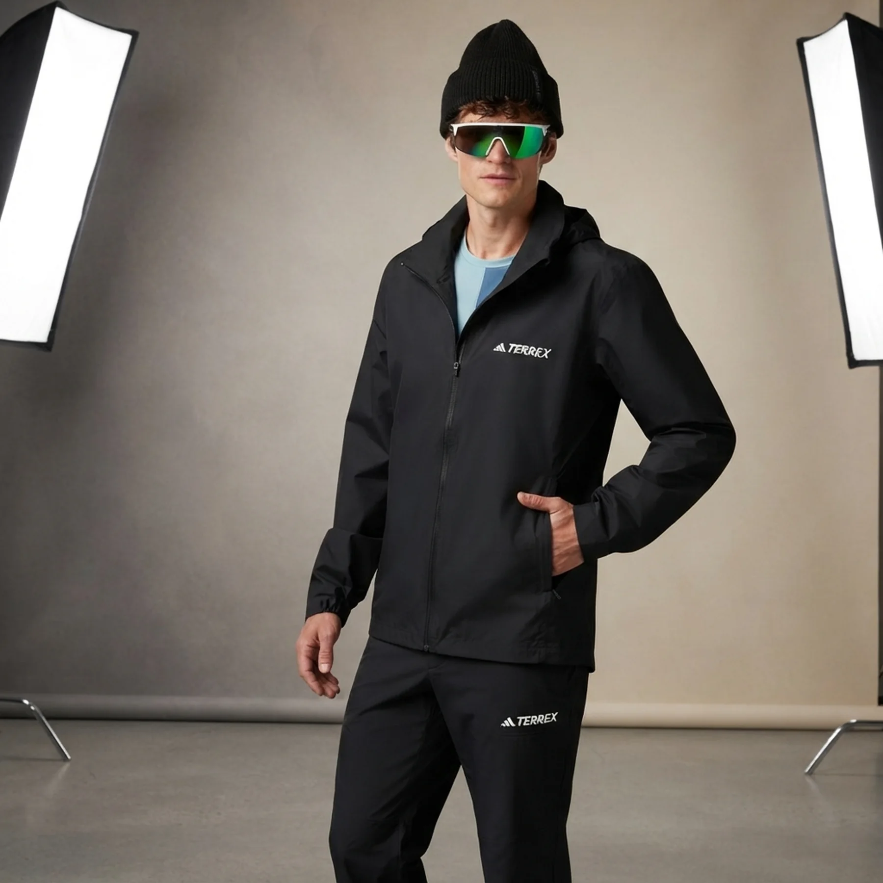 Вітровка чоловіча Adidas Multi Essentials 2L (JM8692)
