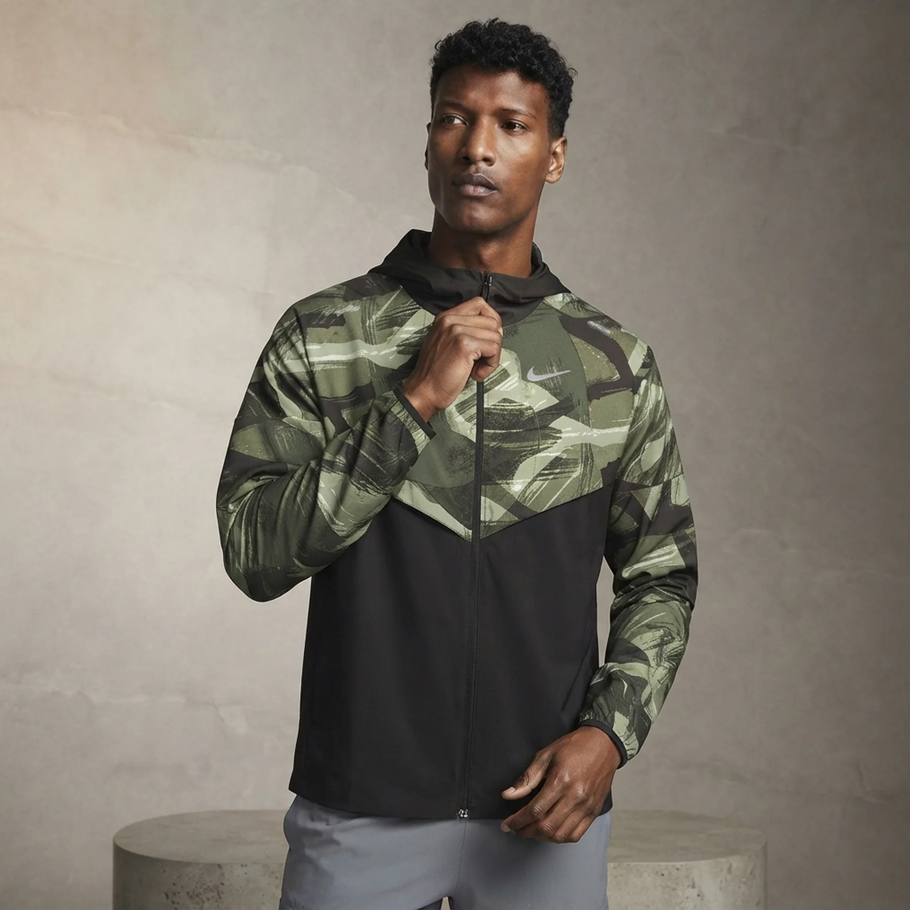 Вітровка чоловіча Nike Repel Windrunner Camo (DV5199-386)