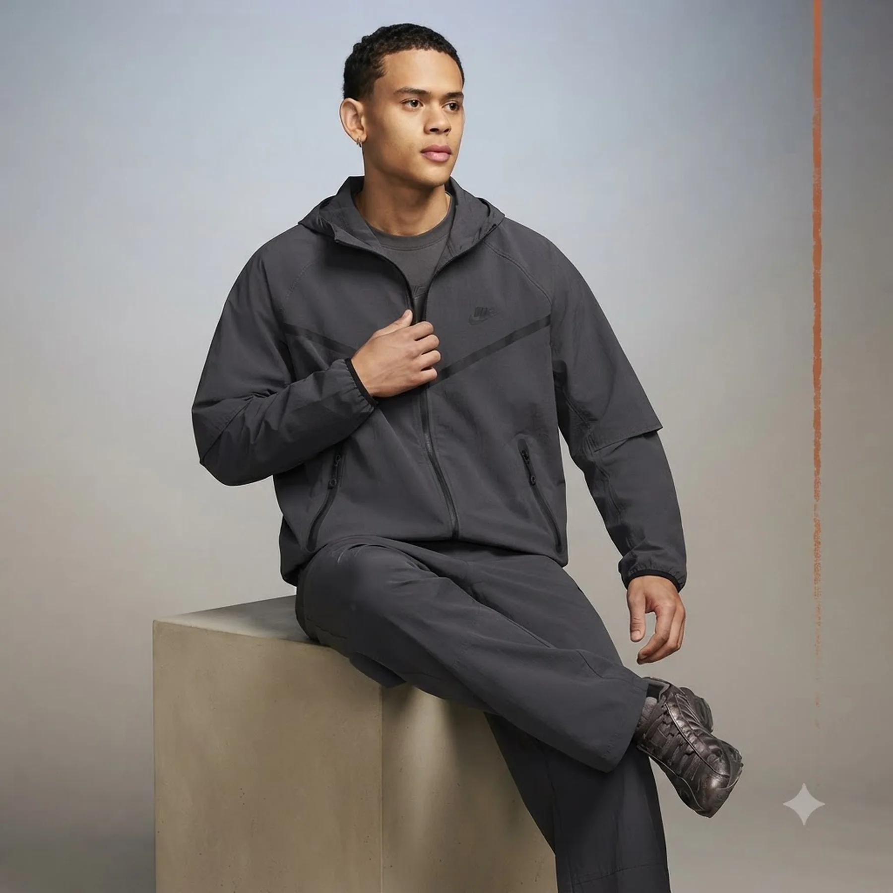 Вітровка чоловіча Nike Tech Woven Oversized Grey (HV6514-060)