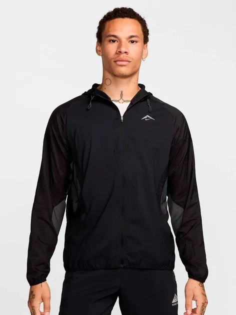 Вітровка чоловіча Nike Trail Aireez Black (FN4002-010)