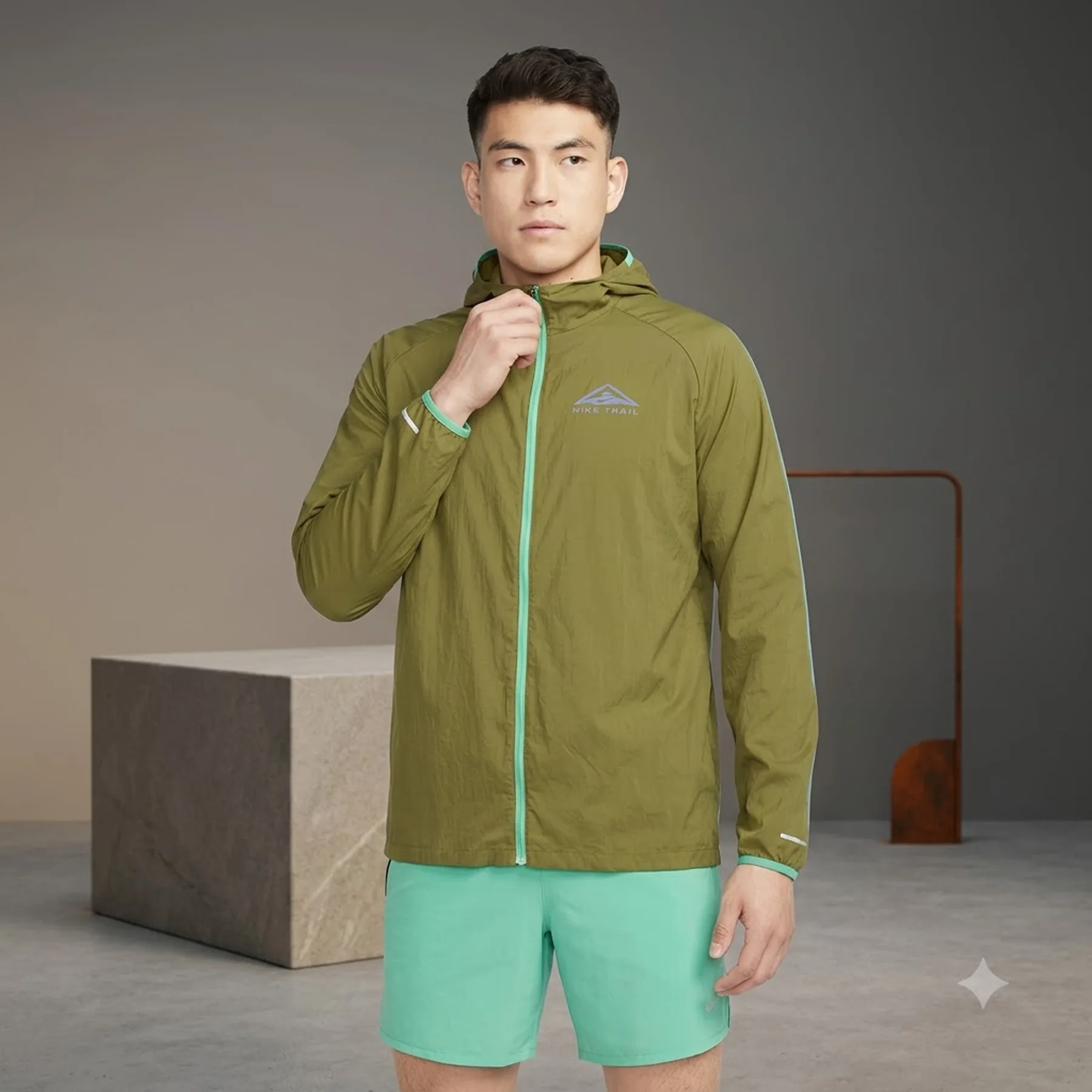 Вітровка чоловіча Nike Trail Aireez Olive (DX6883-368)