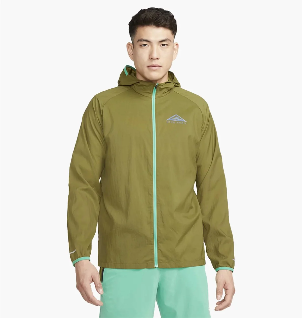 Вітровка чоловіча Nike Trail Aireez Olive (DX6883-368)
