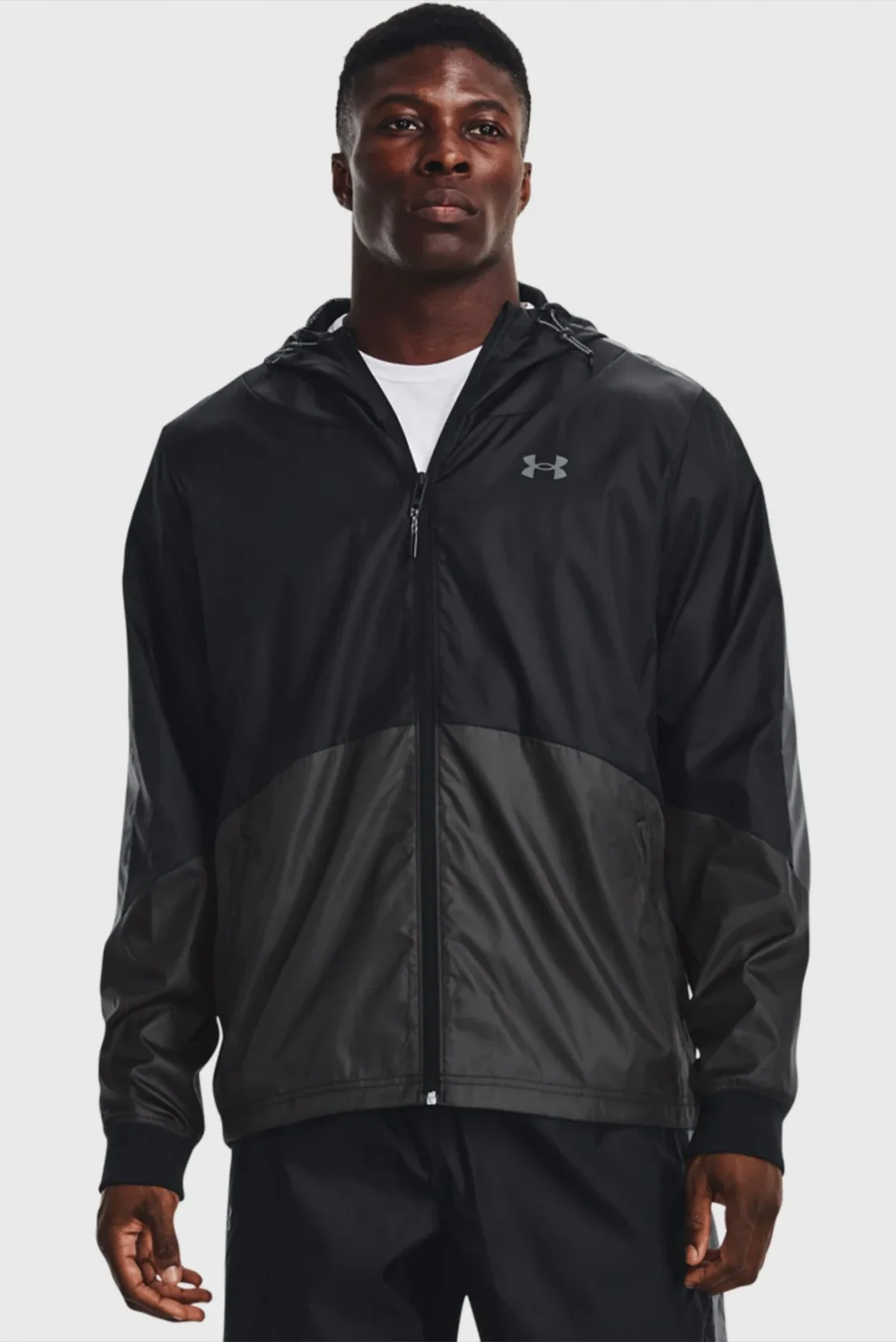 Вітровка чоловіча Under Armour Legacy Windbreaker Black (1373821-001)