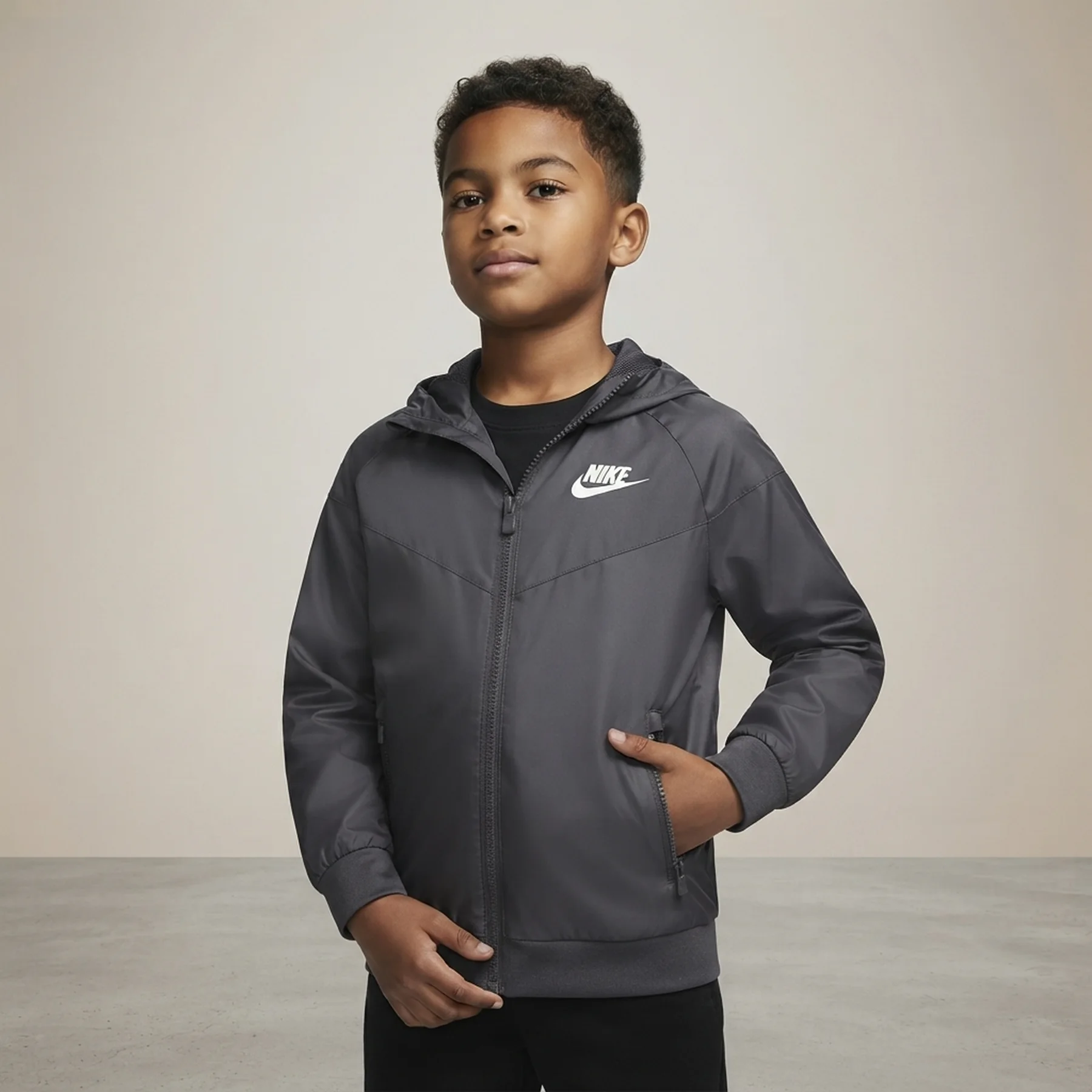 Вітровка дитяча Nike Windrunner Gunsmoke Grey (8UC663-G4T)