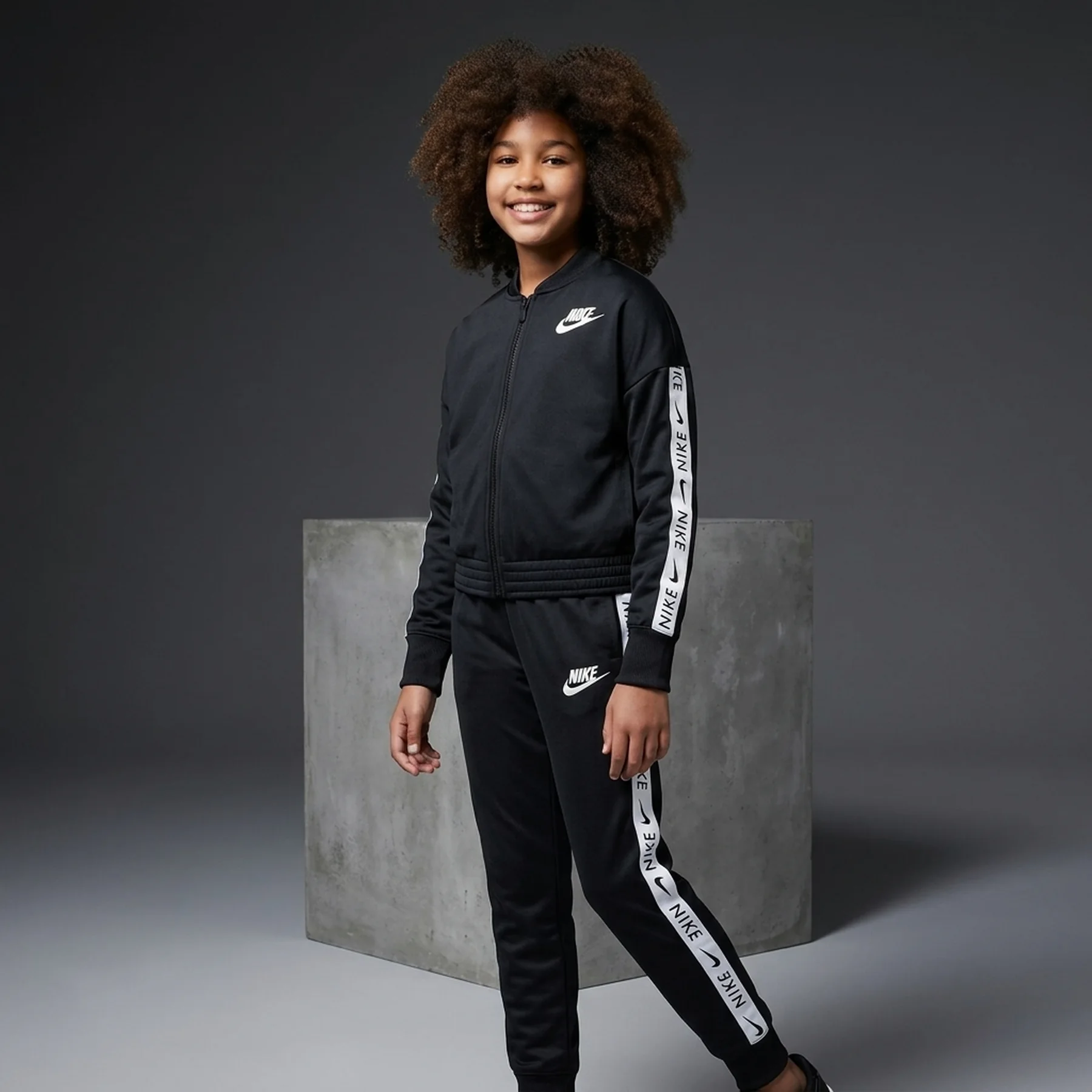 Вітровка підліткова Nike G Nsw Trk Suit Tricot (CU8374-010)