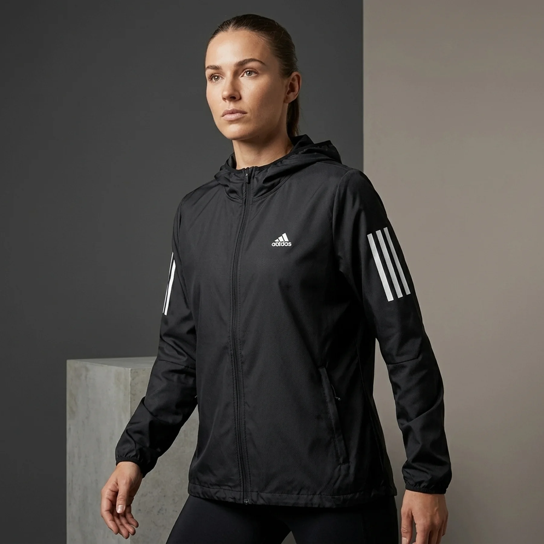 Вітровка жіноча Adidas Otr Windbreaker (H59271)