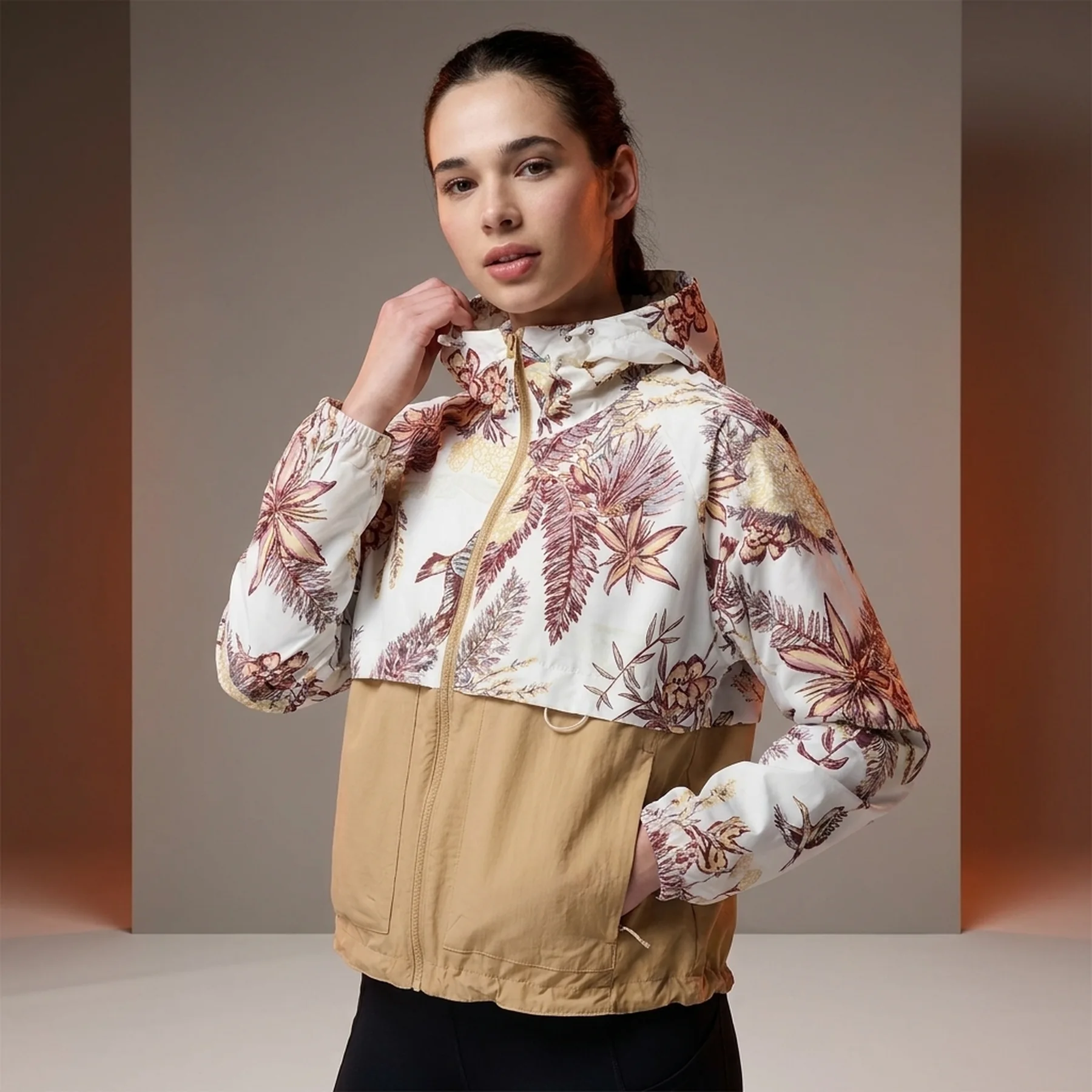Вітровка жіноча Columbia Spire Valley™ Printed Windbreaker White/Beige (2116491CLB-125)