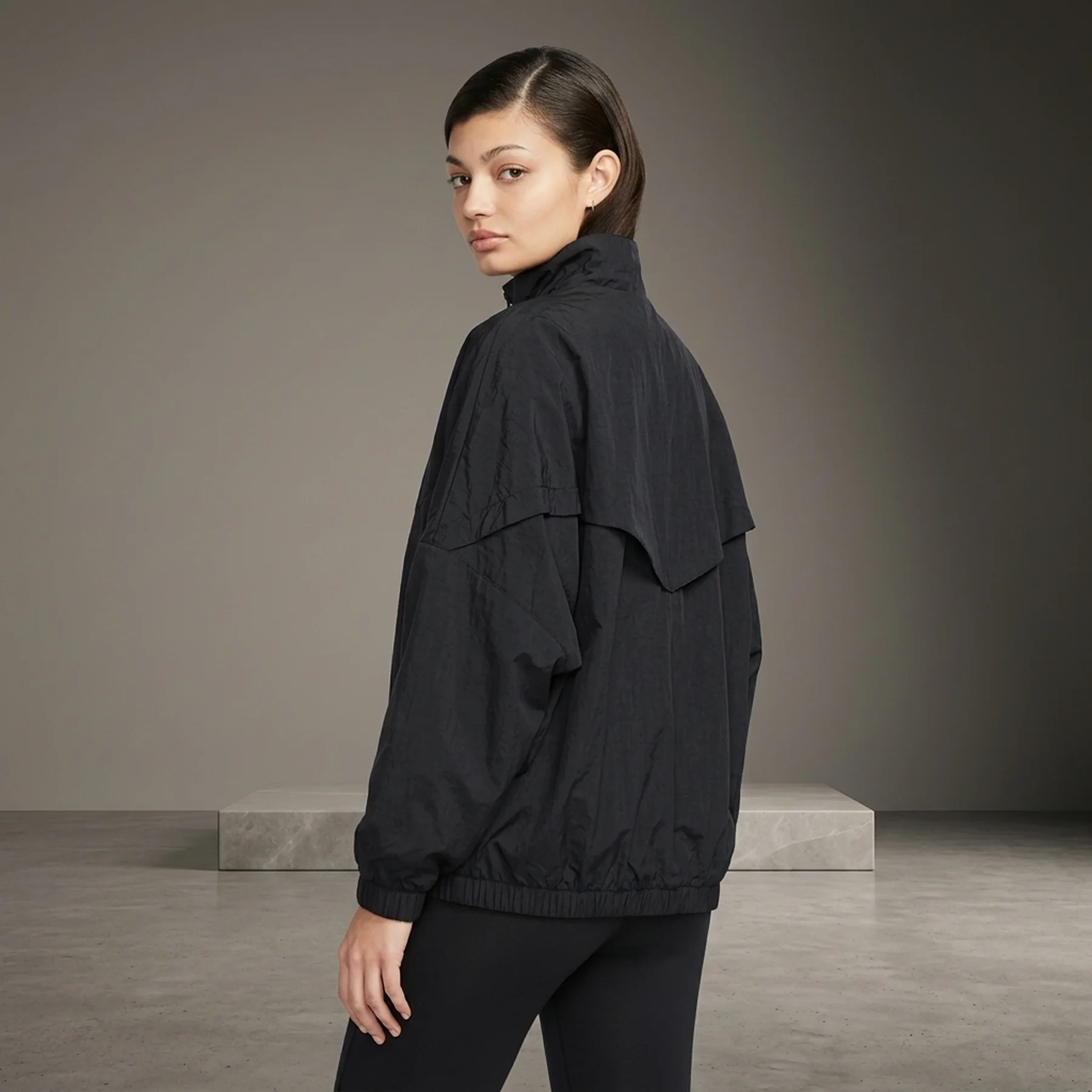 Вітровка жіноча Nike Nsw Essntl Wr Wvn Jkt (DM6185-010)
