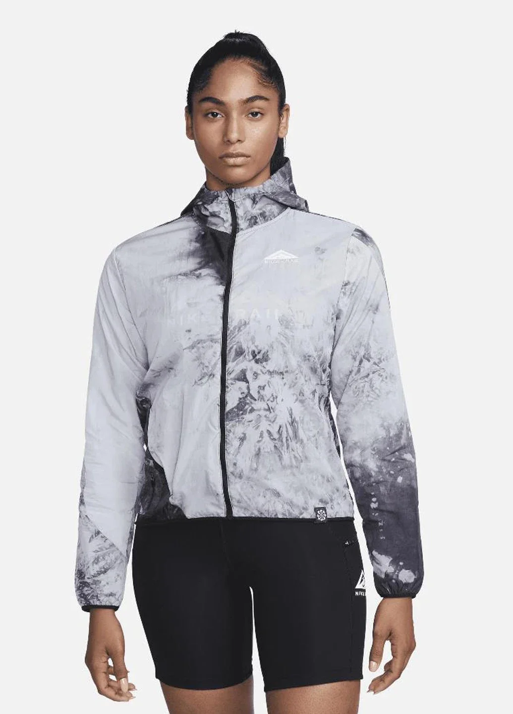 Вітровка жіноча Nike Repel Trail-Running Jacket (DX1041-011)