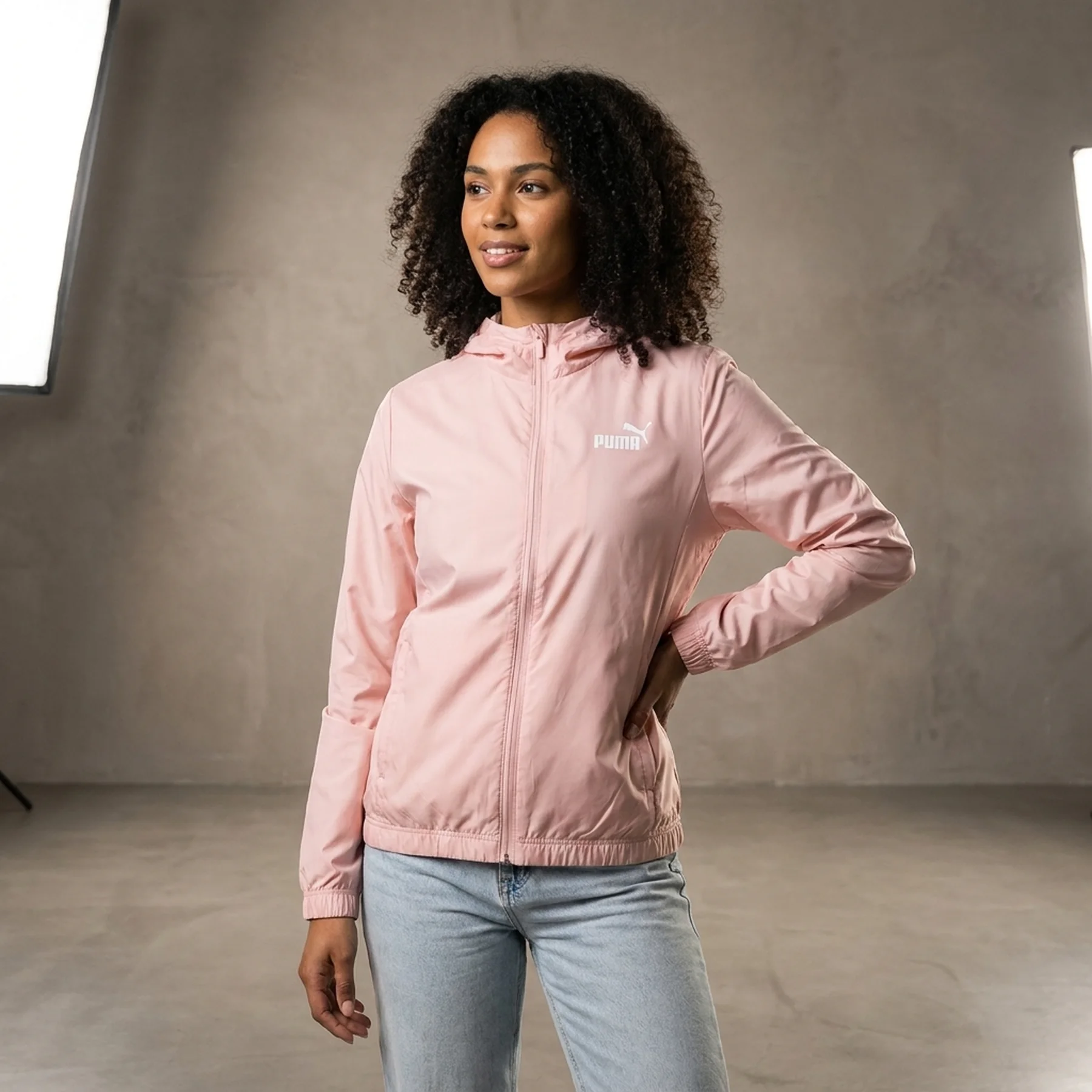 Вітровка жіноча Puma Essentials Solid Windbreaker Pink (847494-62)