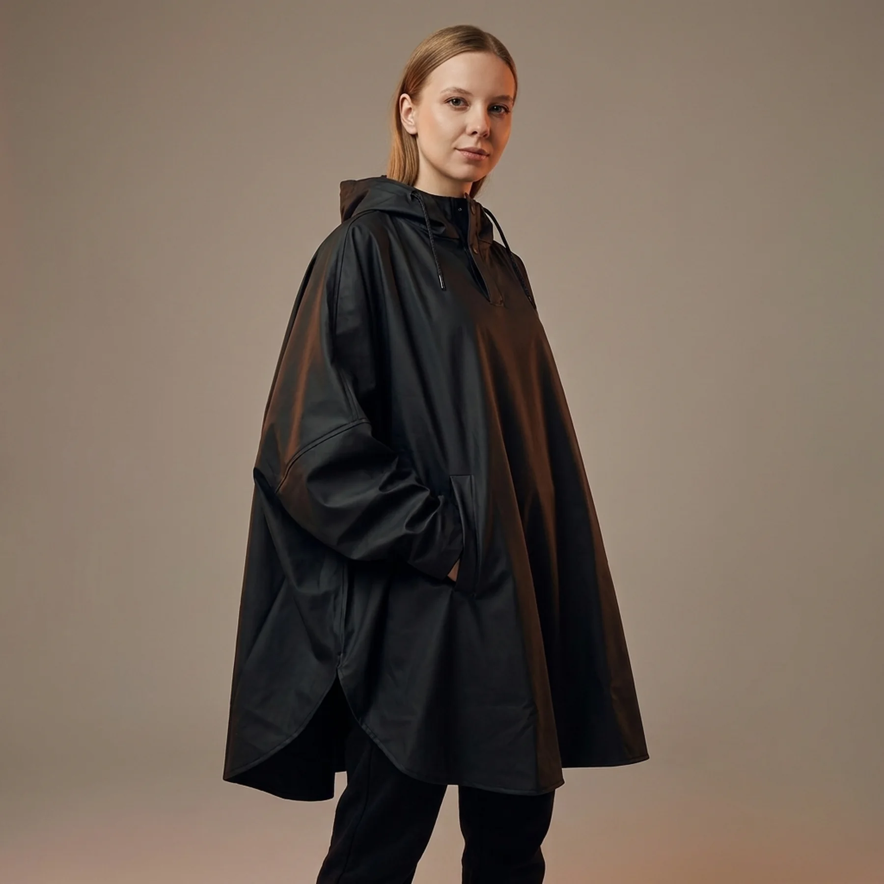 Вітровка жіноча Rains Capes (1811-BLACK)