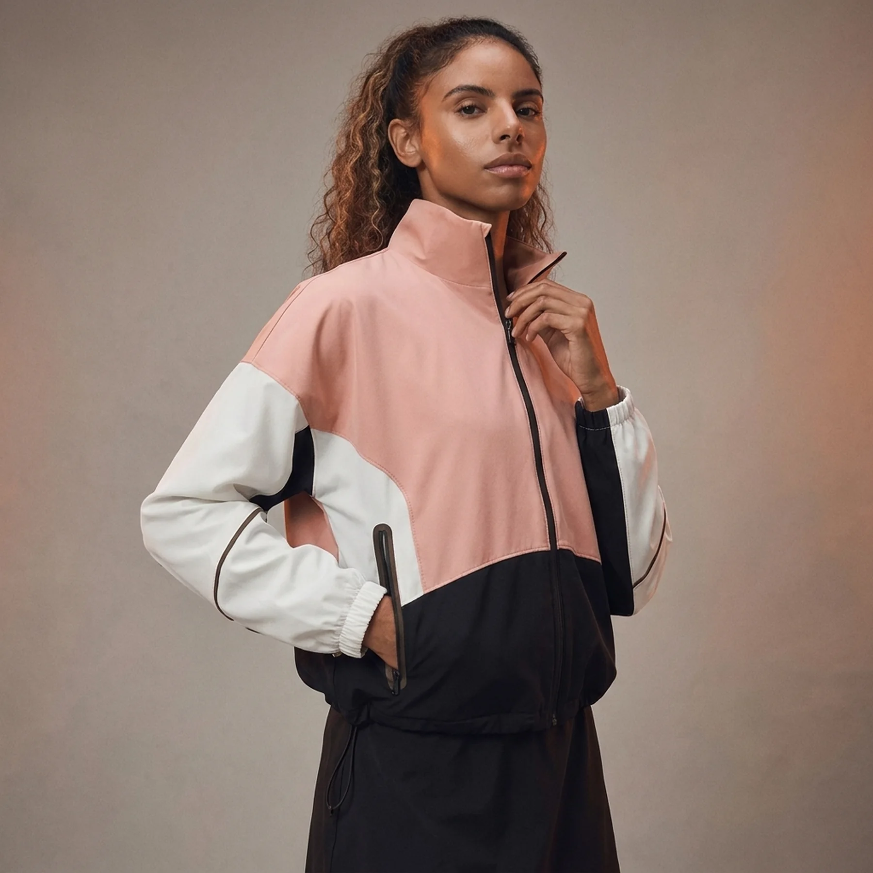 Вітровка жіноча Under Armour Unstoppable Jacket Multi (1374889-696)