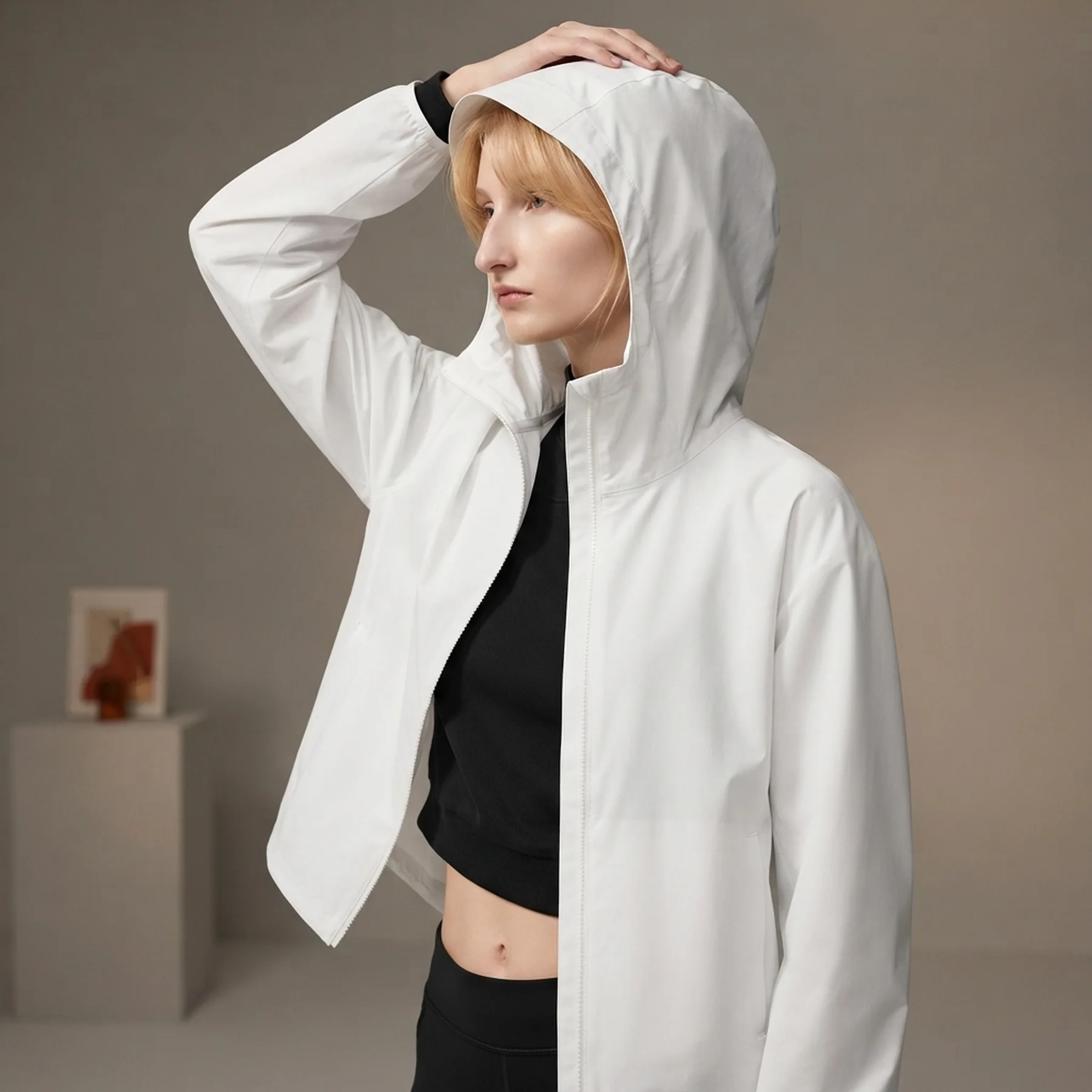 Вітровка жіноча Uniqlo компактна легка куртка з капюшоном 1159850348