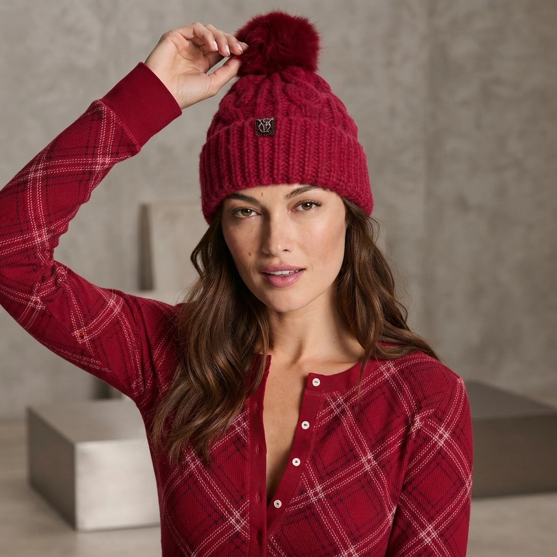 В'язана шапка Victorias Secret з помпоном 1159856975 (Червоний One size)