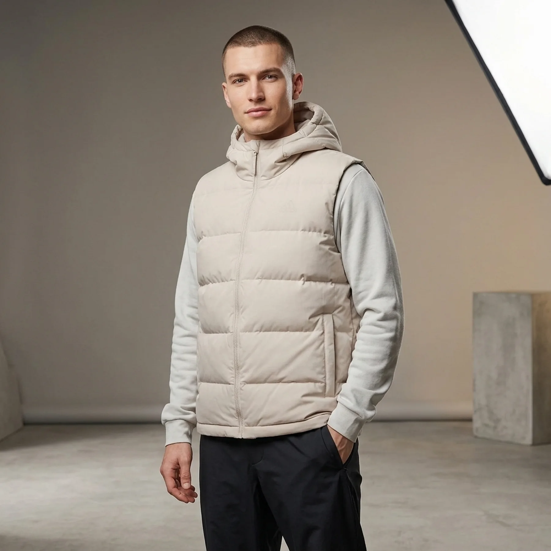 Жилет Adidas Helionic Vest