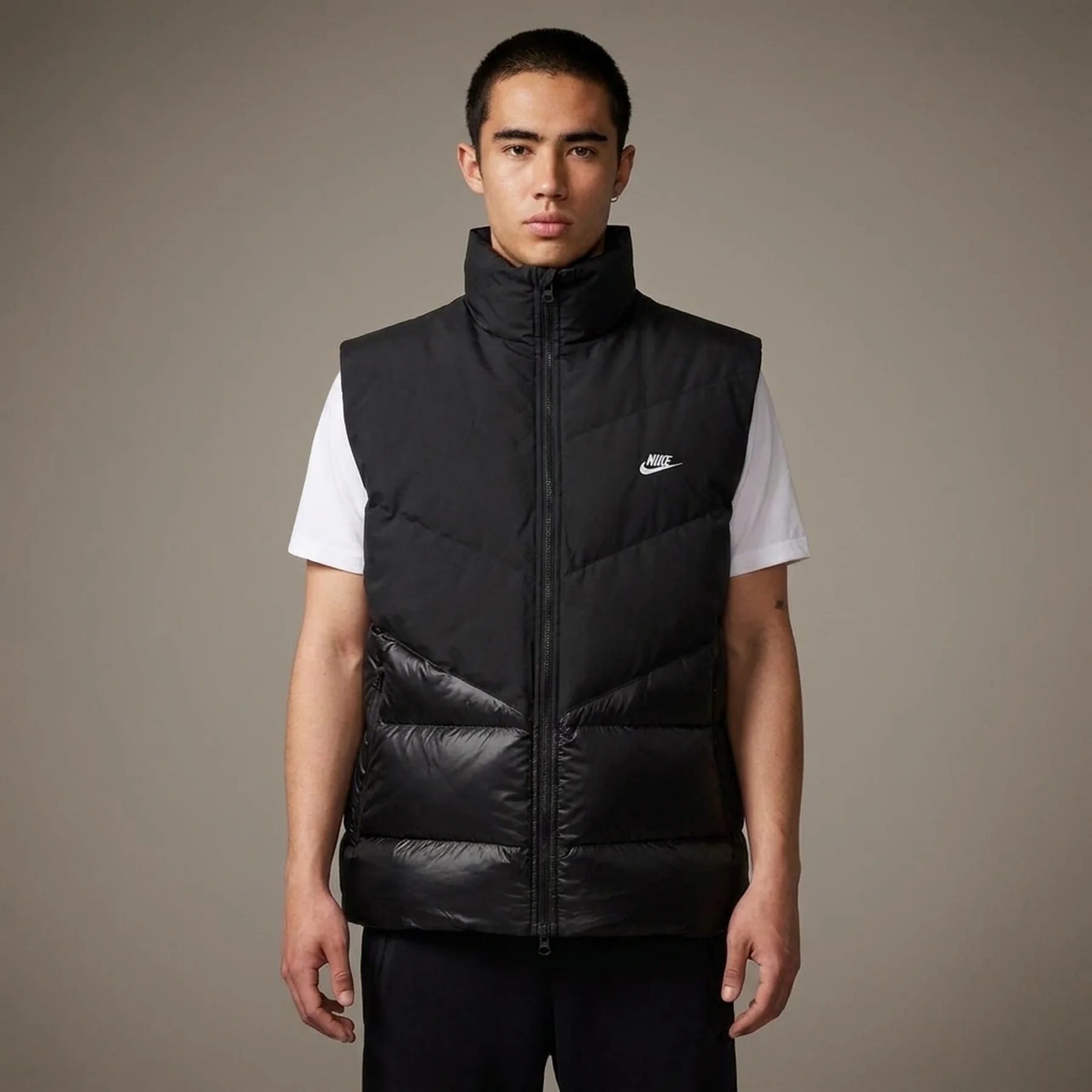 Жилет Nike Windrunner Down Vest