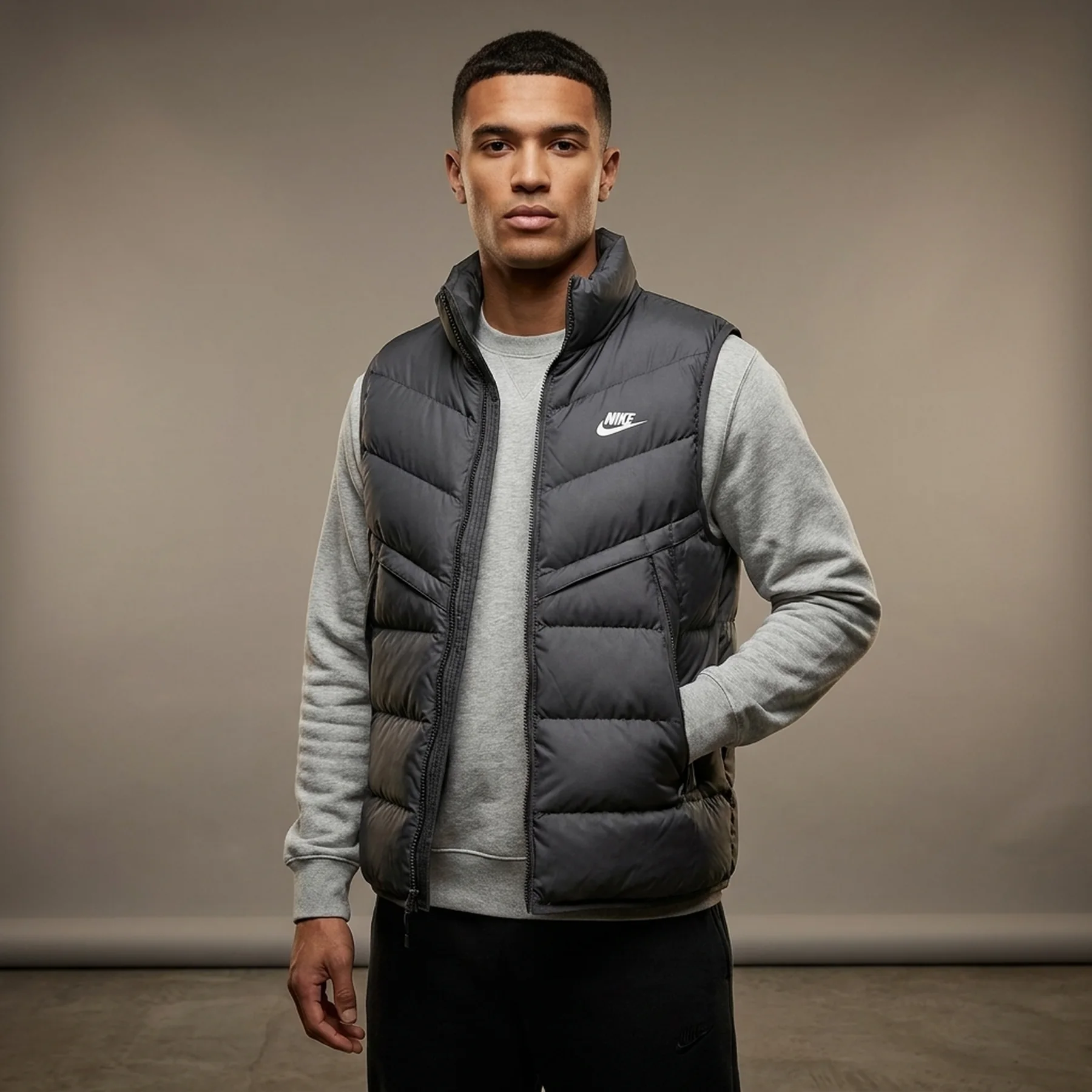 Жилетка чоловіча Nike Club Puffer Grey (IB2977-068)