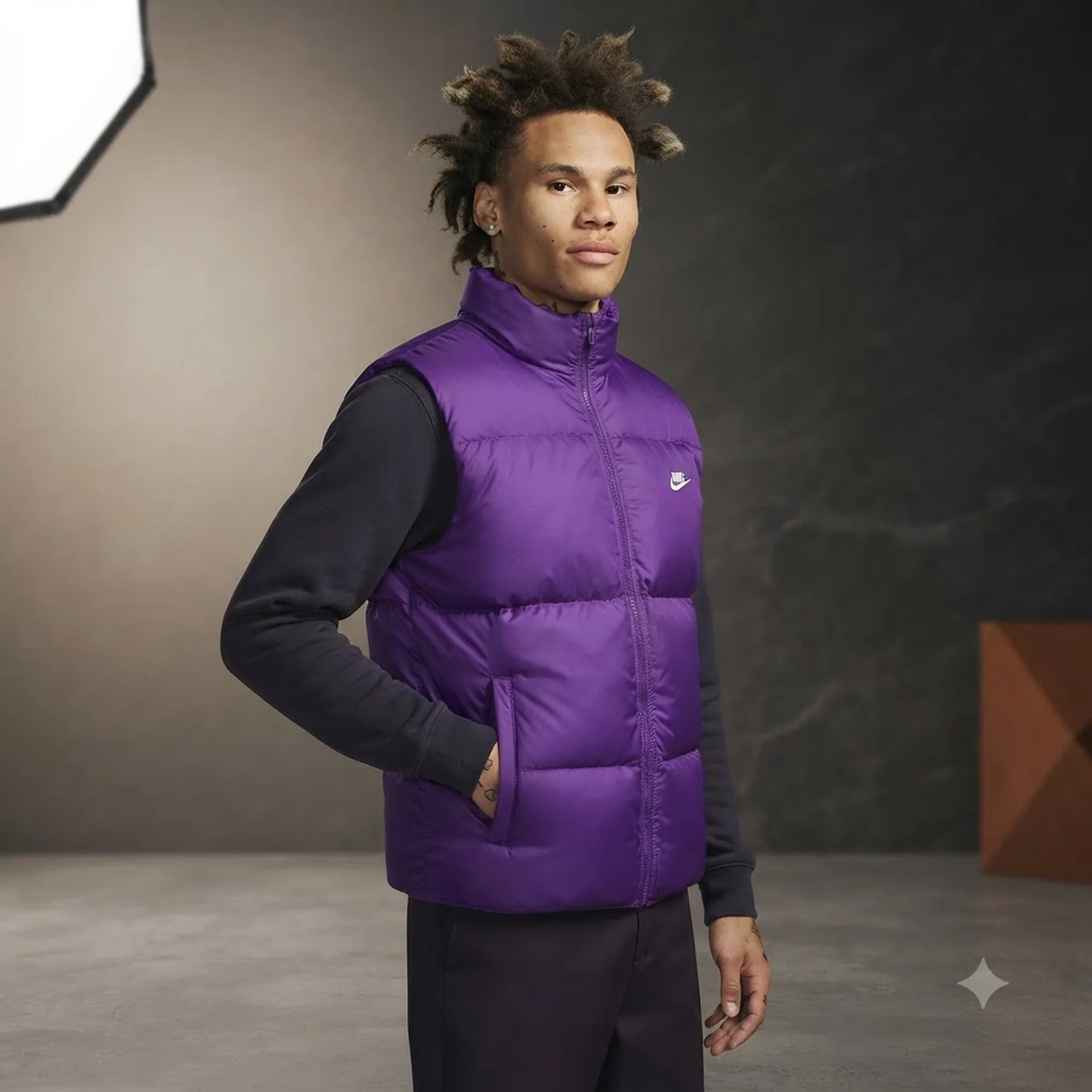 Жилетка чоловіча Nike Sportswear Club Primaloft® Violet (FB7373-507)