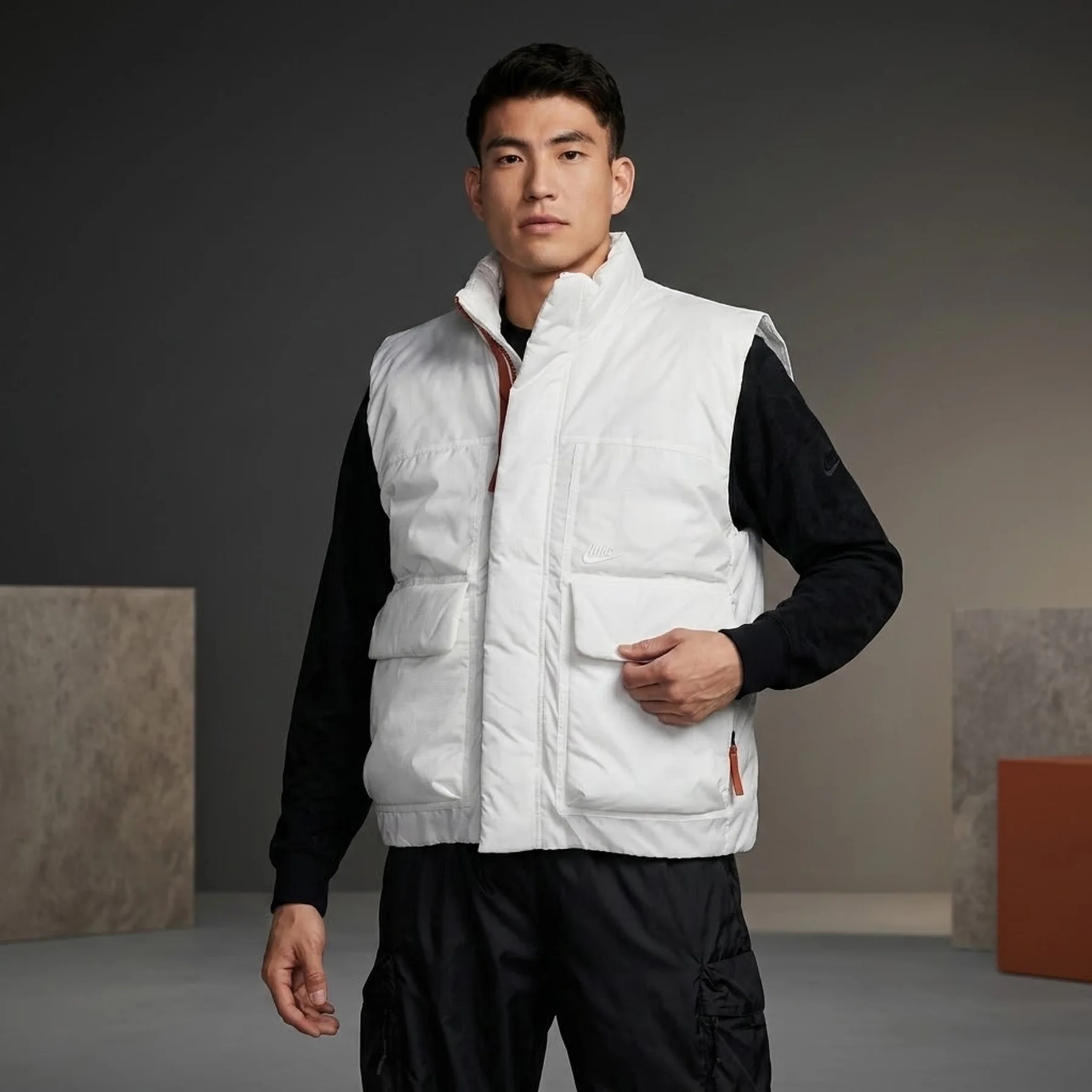 Жилетка чоловіча Nike Sportswear Tech Pack Therma-Fit Adv White (DV9972-901)