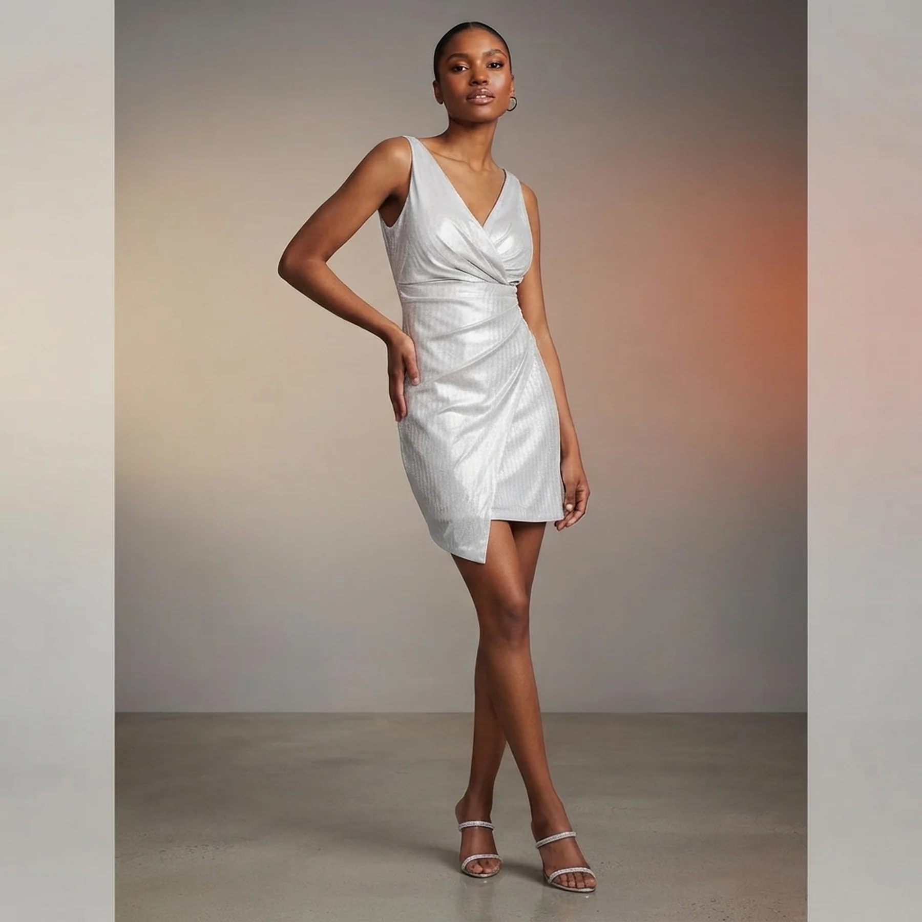 Жіноча блискуча сукня GUESS без рукавів 1159810743