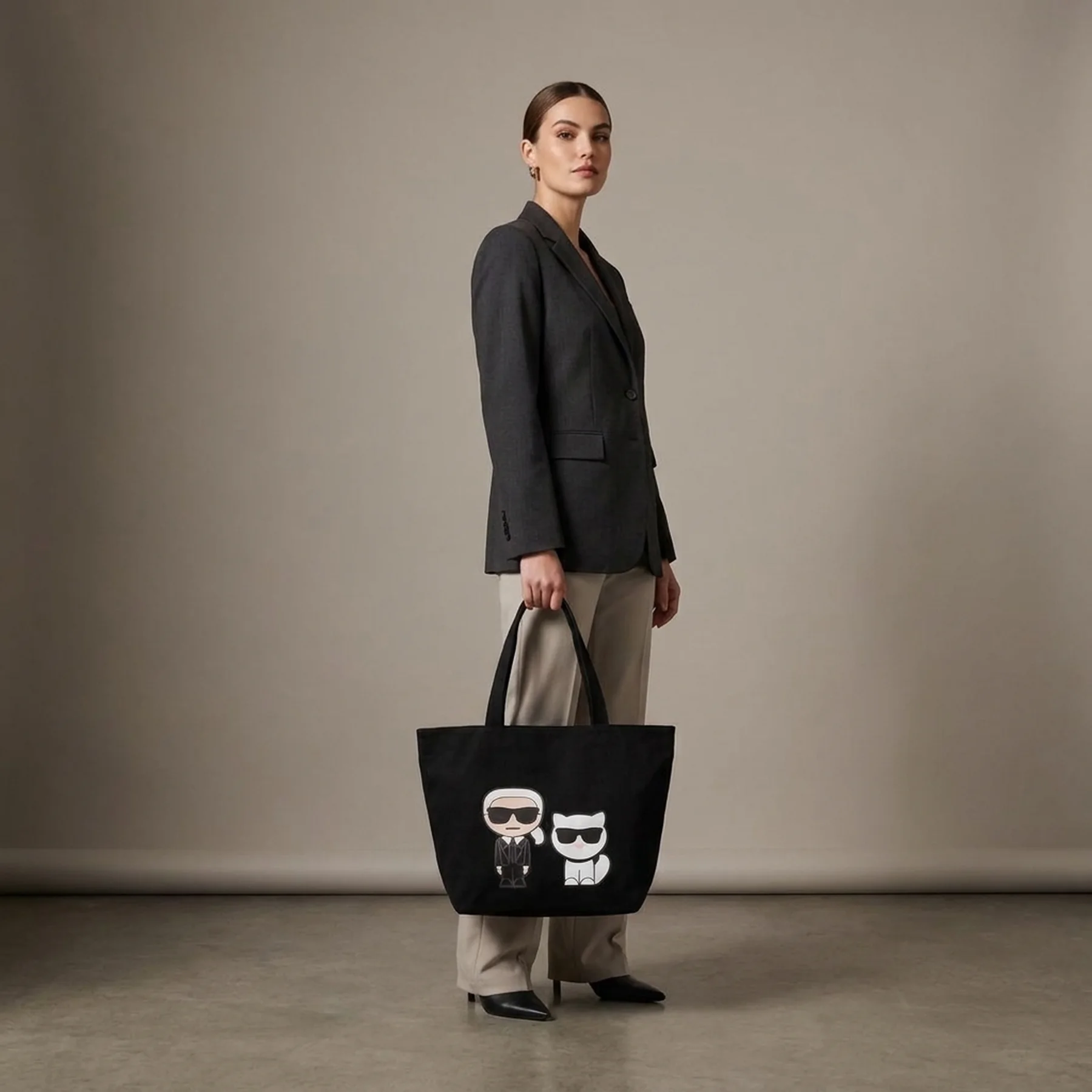 Жіноча сумка Karl Lagerfeld Paris з принтом 1159814392 (Чорний, One size)