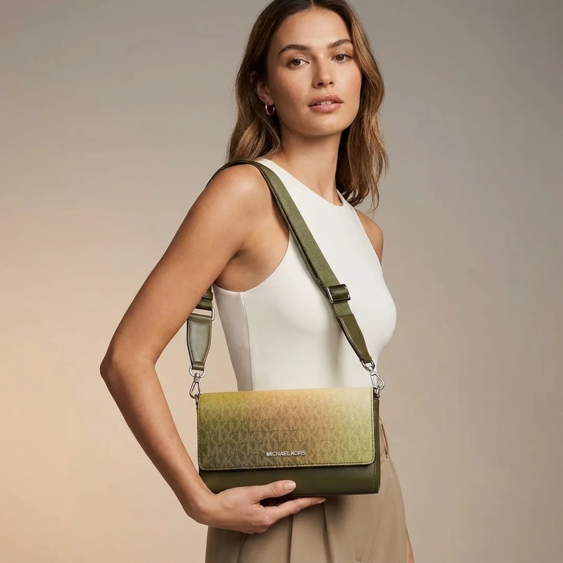 Жіноча сумка кросбоді Jet Set Michael Kors 1159850846 Оливковий