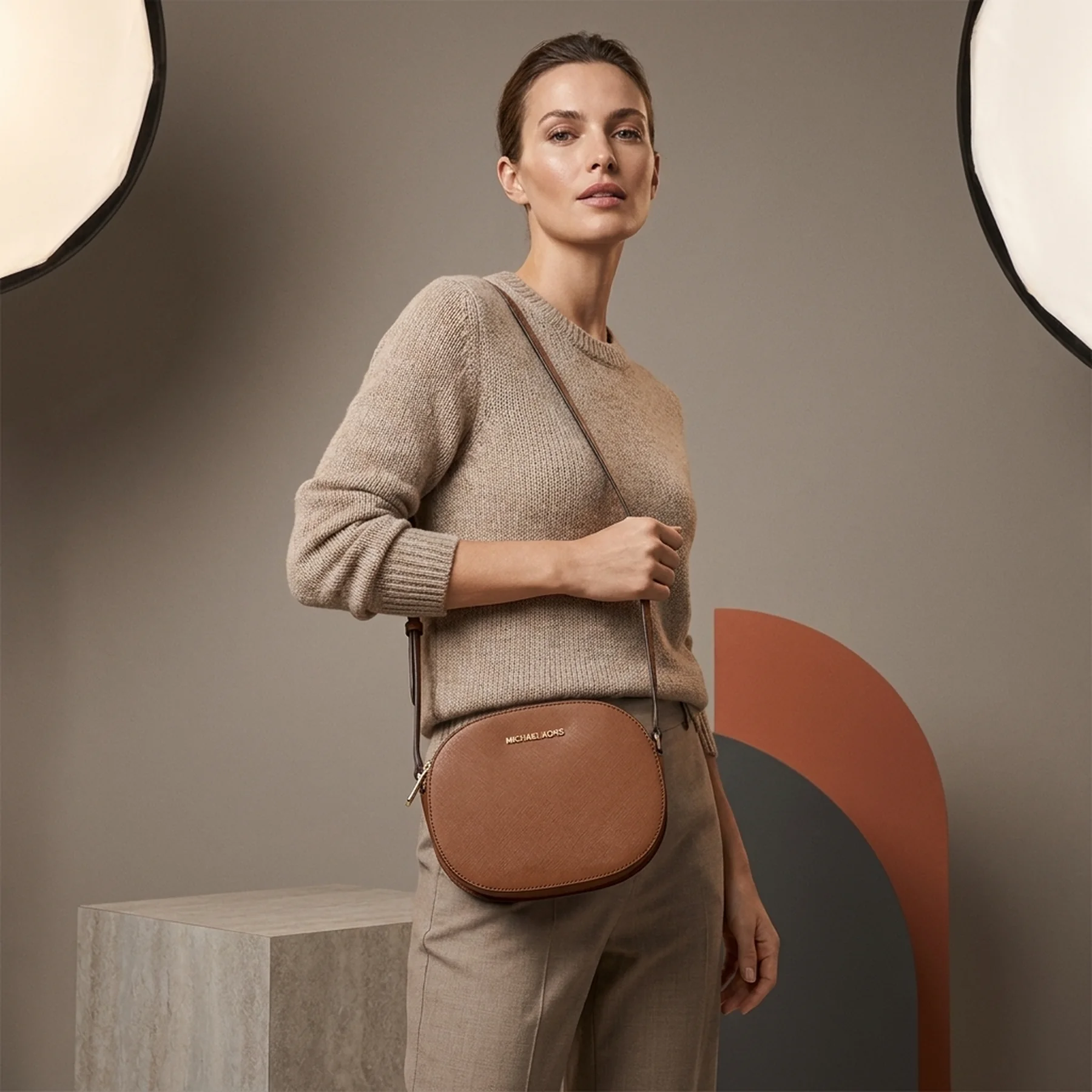 Жіноча сумка кроссбоді Michael Kors із сап'янової шкіри 1159796181 (Коричневий, One size)
