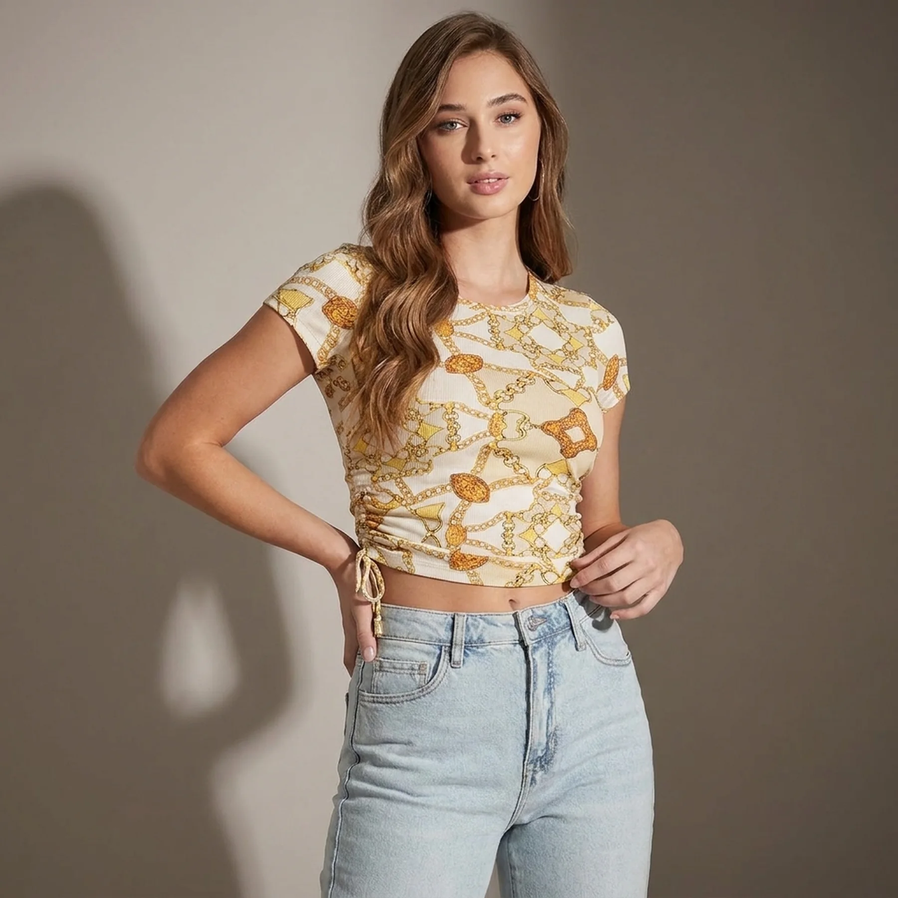 Жіноча укорочена футболка GUESS в рубчик 1159791646