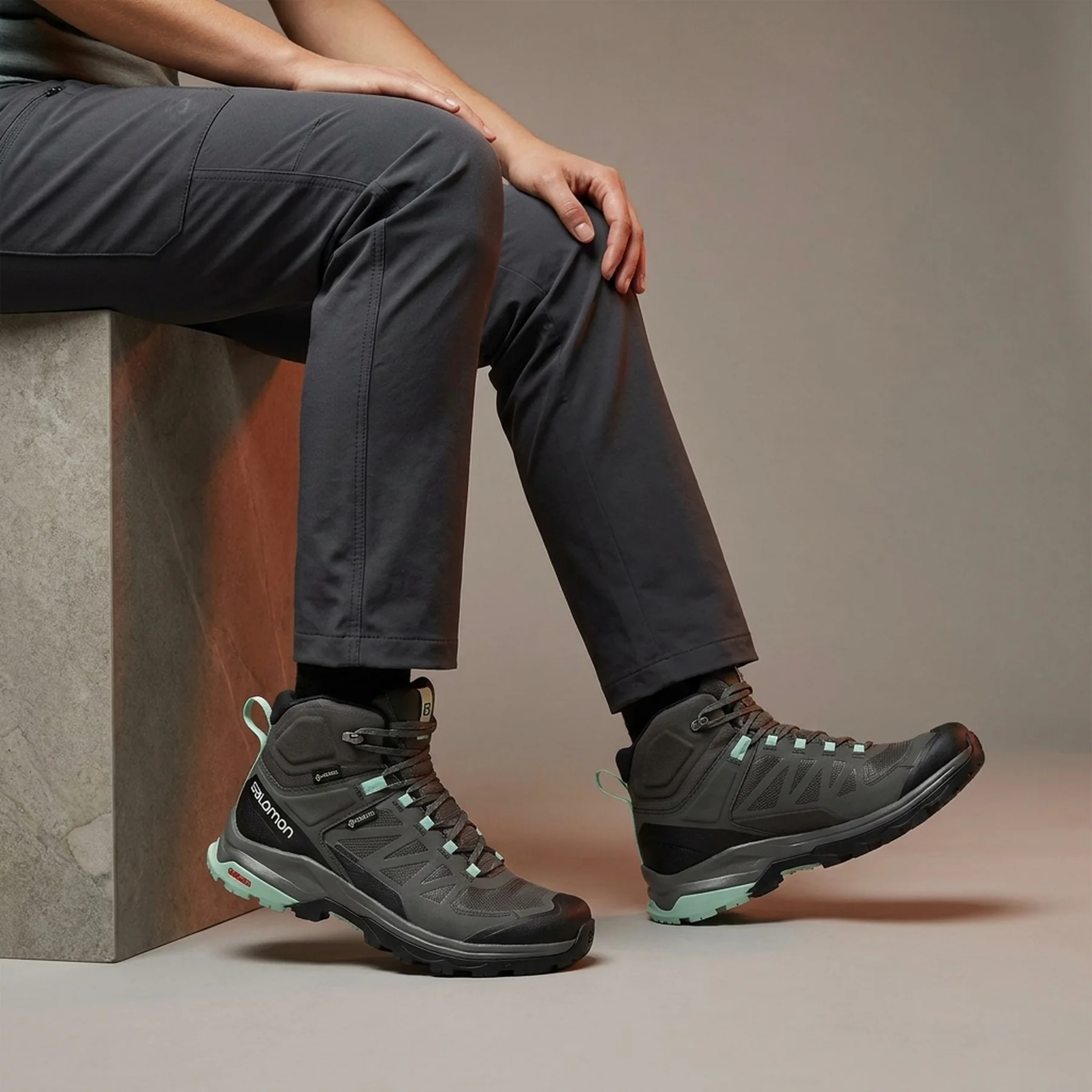 Жіночі черевики Salomon Outpulse Mid GTX GORE-TEX