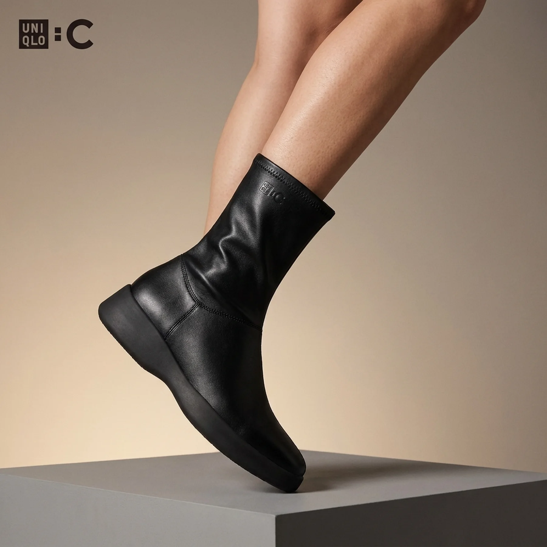 Жіночі черевики Stretch Boots UNIQLO 40