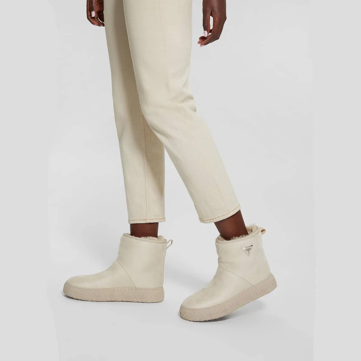 Жіночі короткі уггі Unity GUESS 36,5