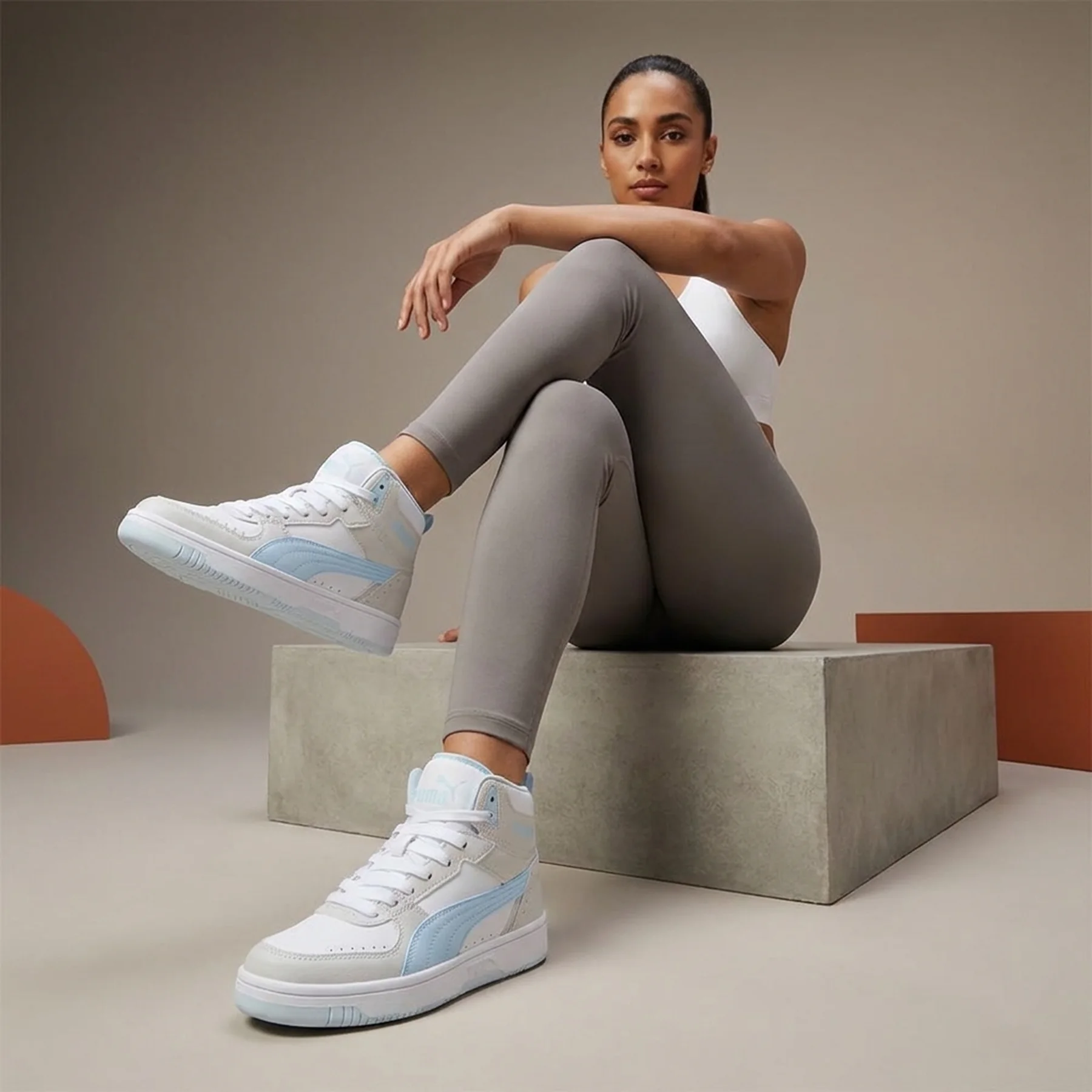 Жіночі кросівки Rebound Joy PUMA 40