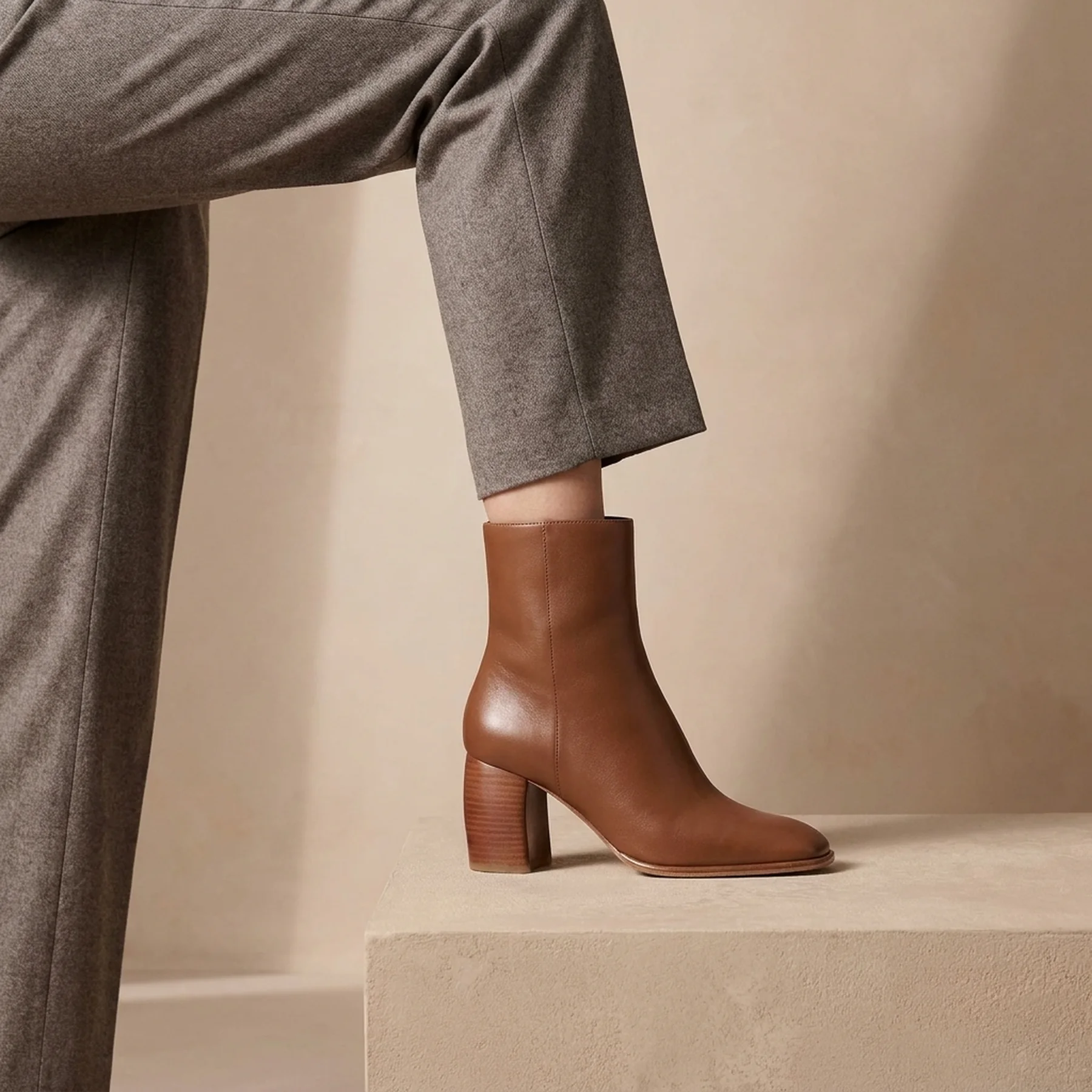 Жіночі шкіряні черевики Maude Michael Kors 41