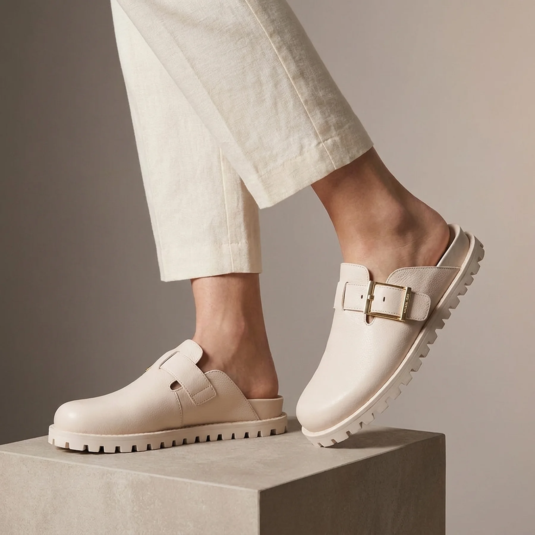 Жіночі шкіряні клоги Michael Kors сабо 38,5