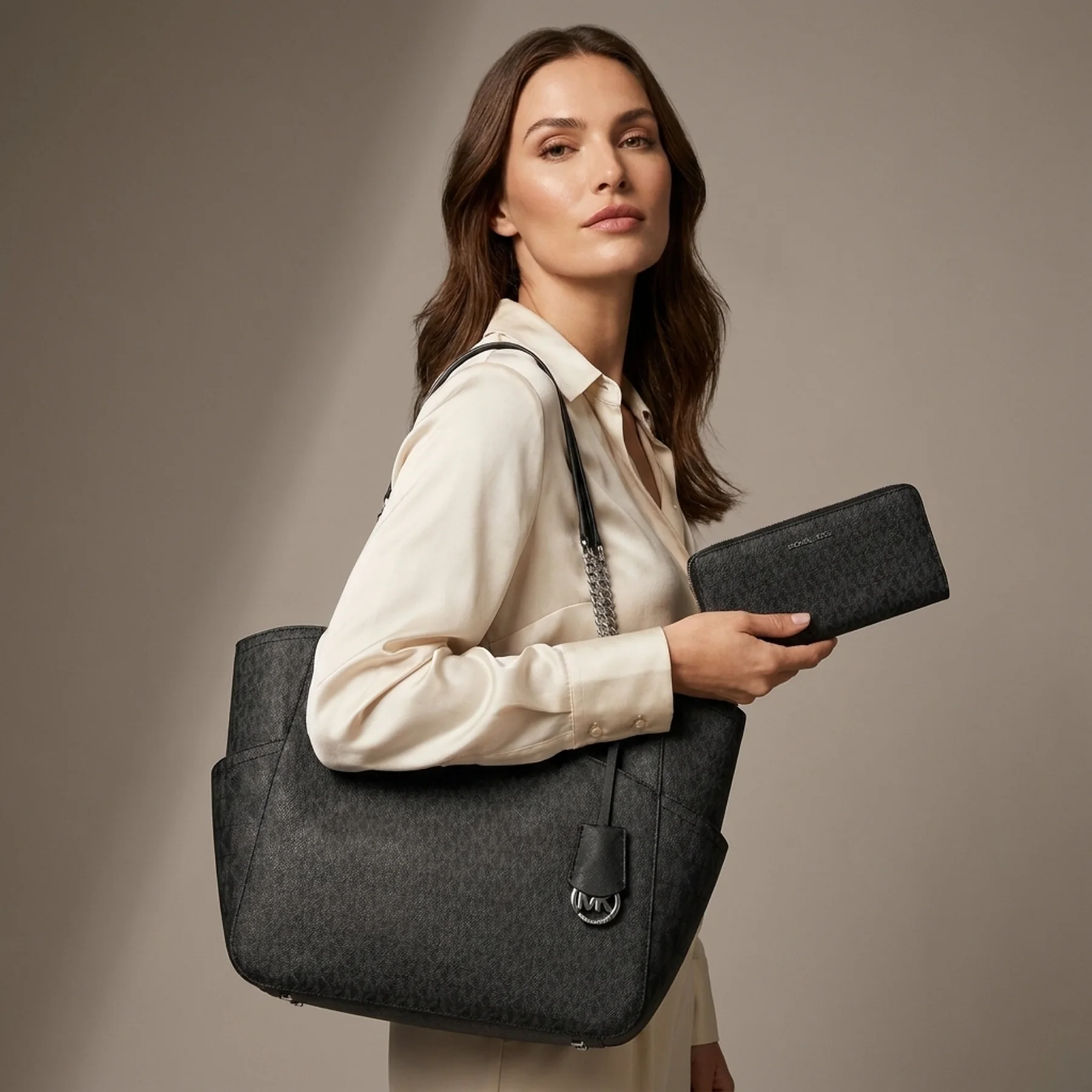 Жіночий набір Jet Set Travel Michael Kors сумка та гаманець 1159845725 Чорний