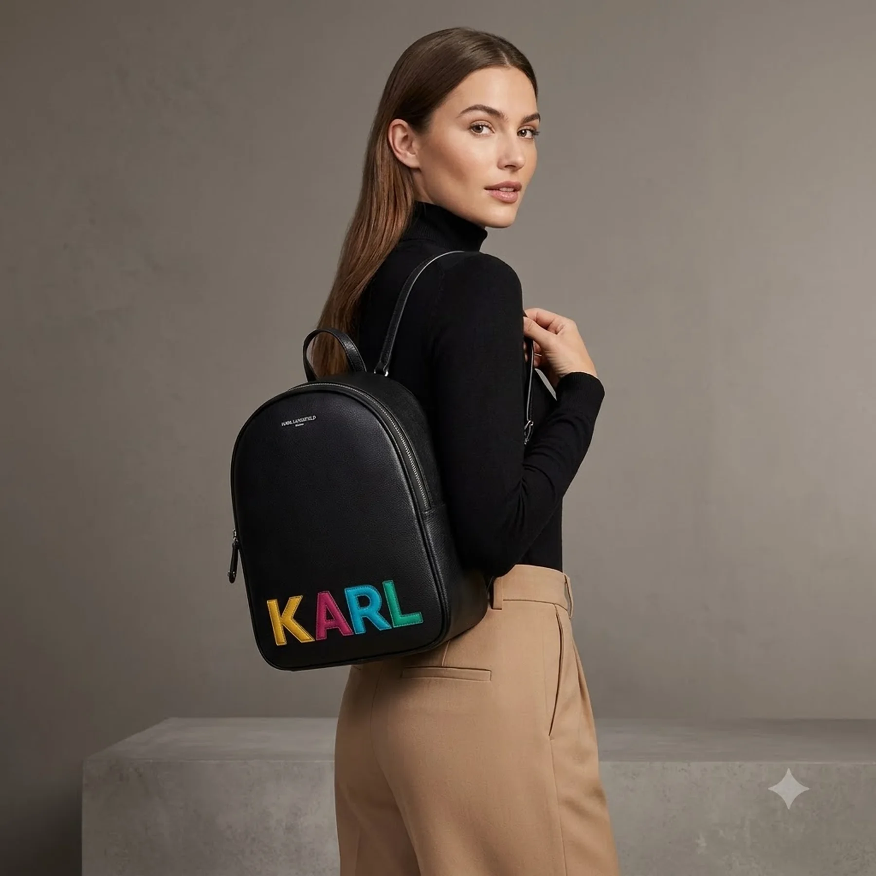 Жіночий рюкзак Karl Lagerfeld Paris з логотипом 1159855451 (Чорний One size)