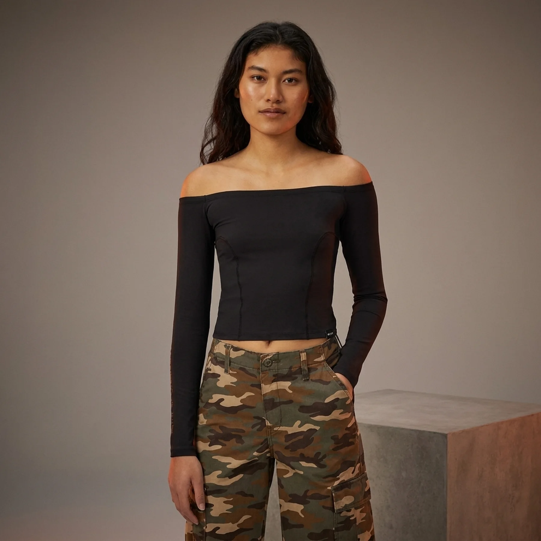 Жіночий укорочений лонгслів Levi's 1159802738